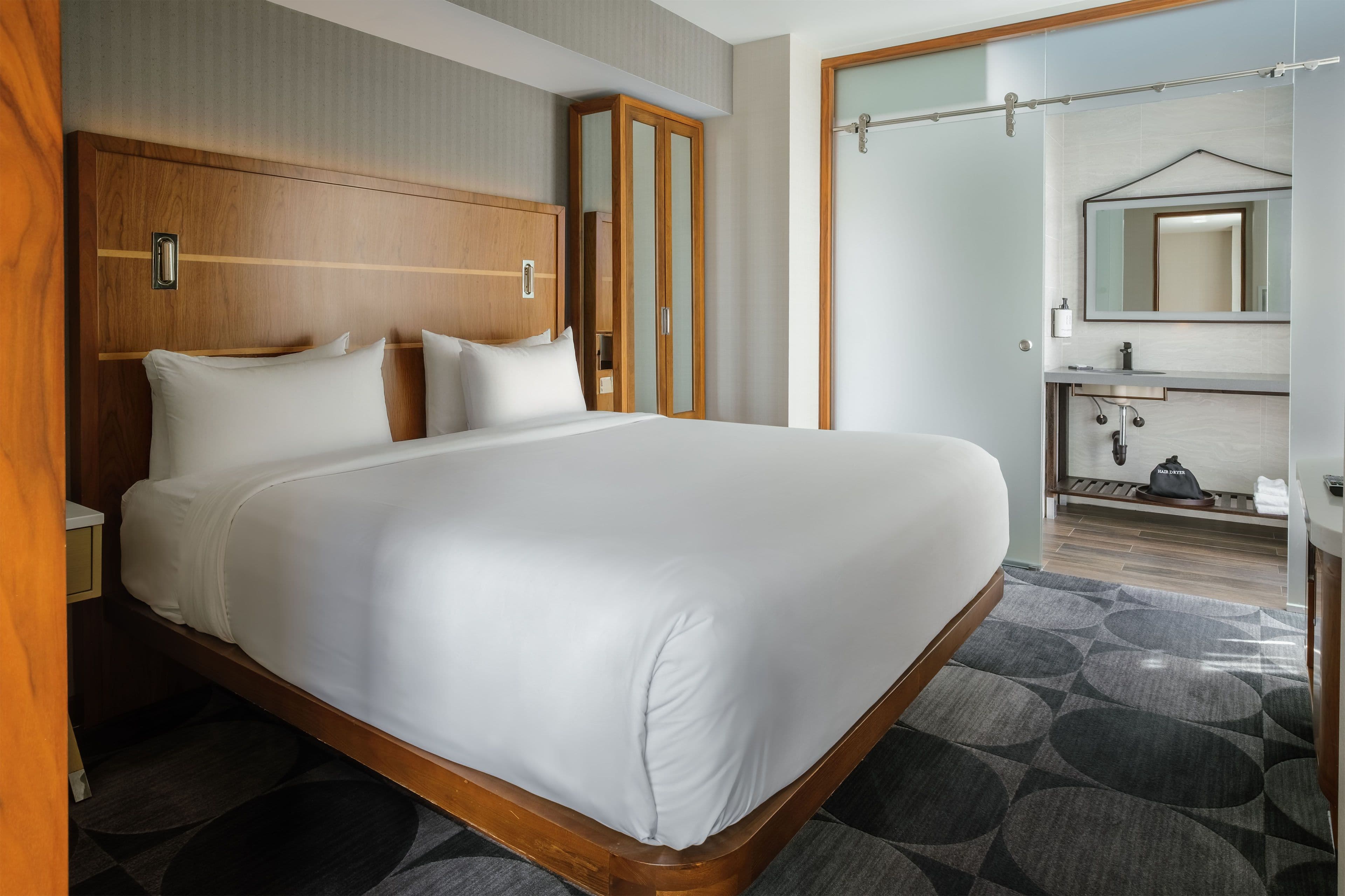 Crowne Plaza HY36 Midtown Manhattan — 102