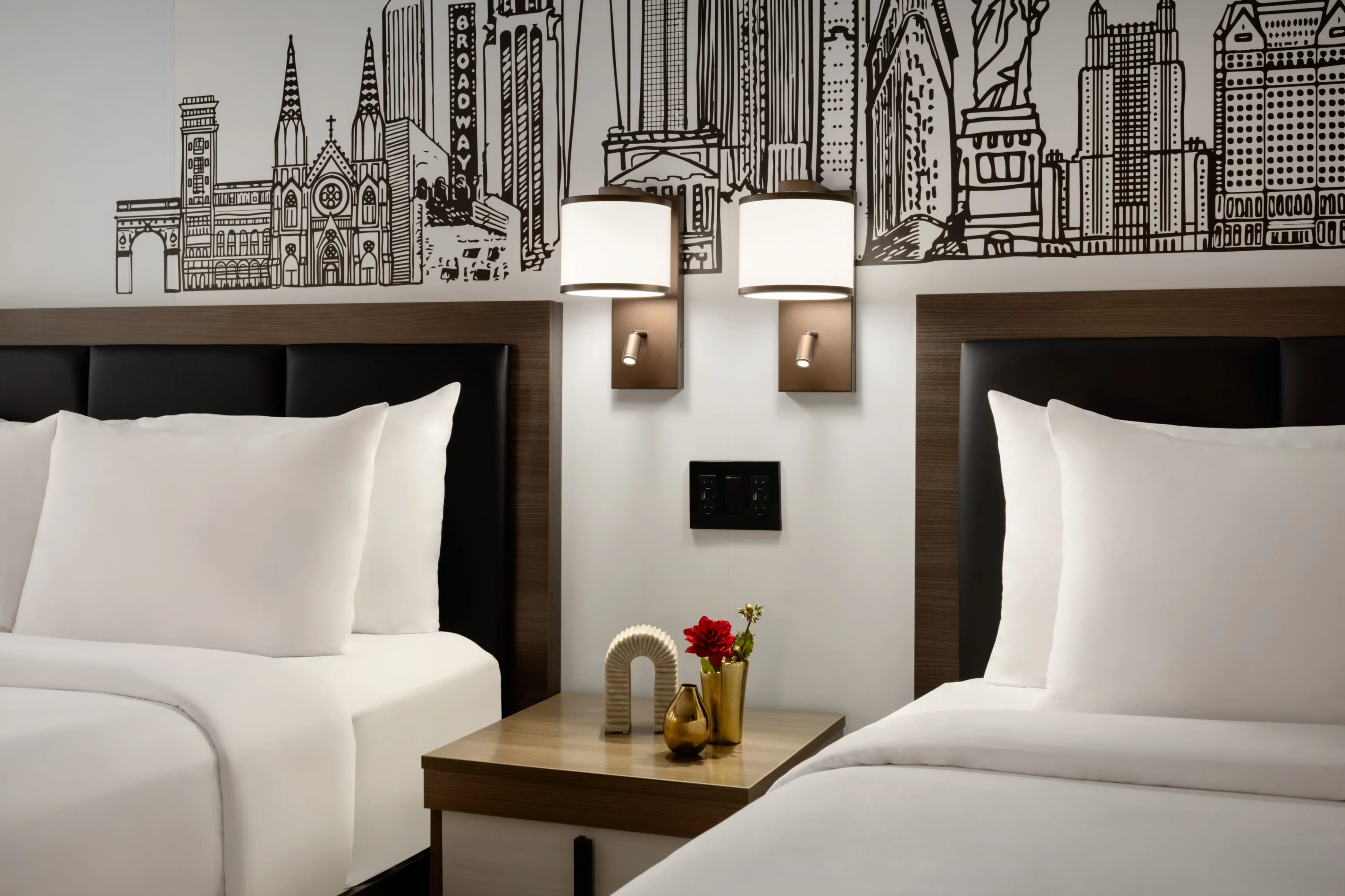 Independent (SPHC) The Manhattan at Times Square — 111