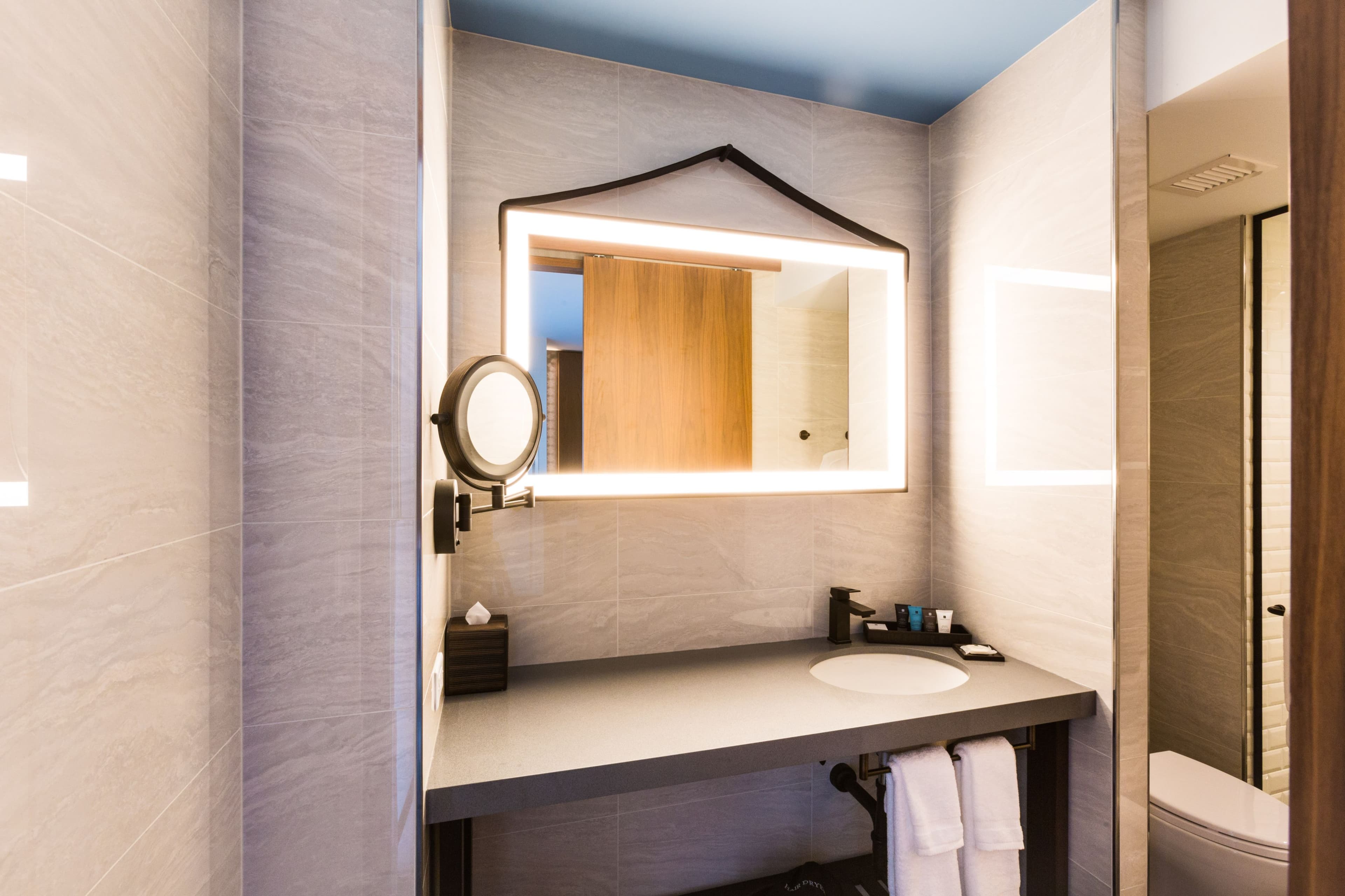 Crowne Plaza HY36 Midtown Manhattan — 13