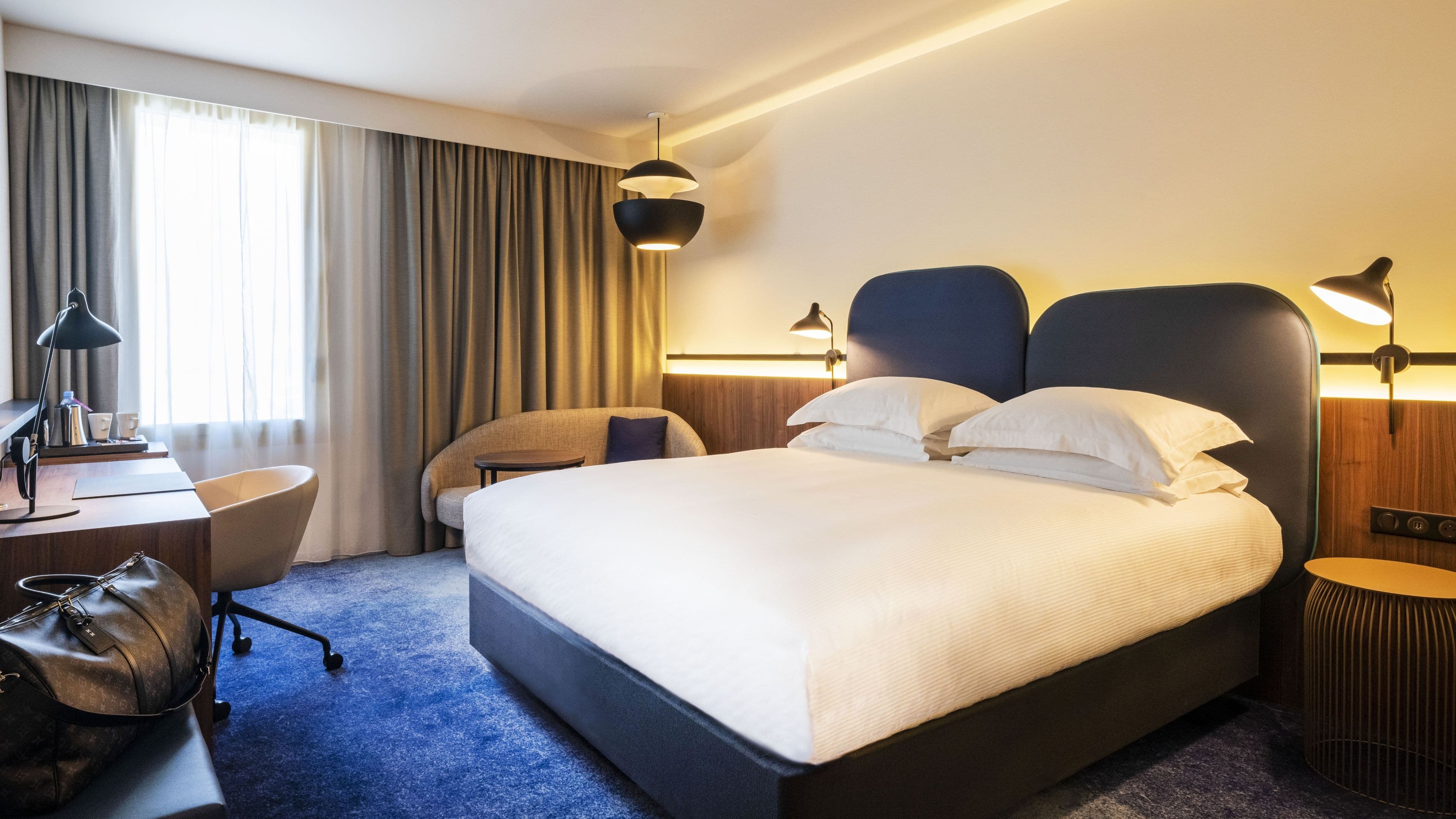 Crowne Plaza Nice - Grand Arenas - Image 2