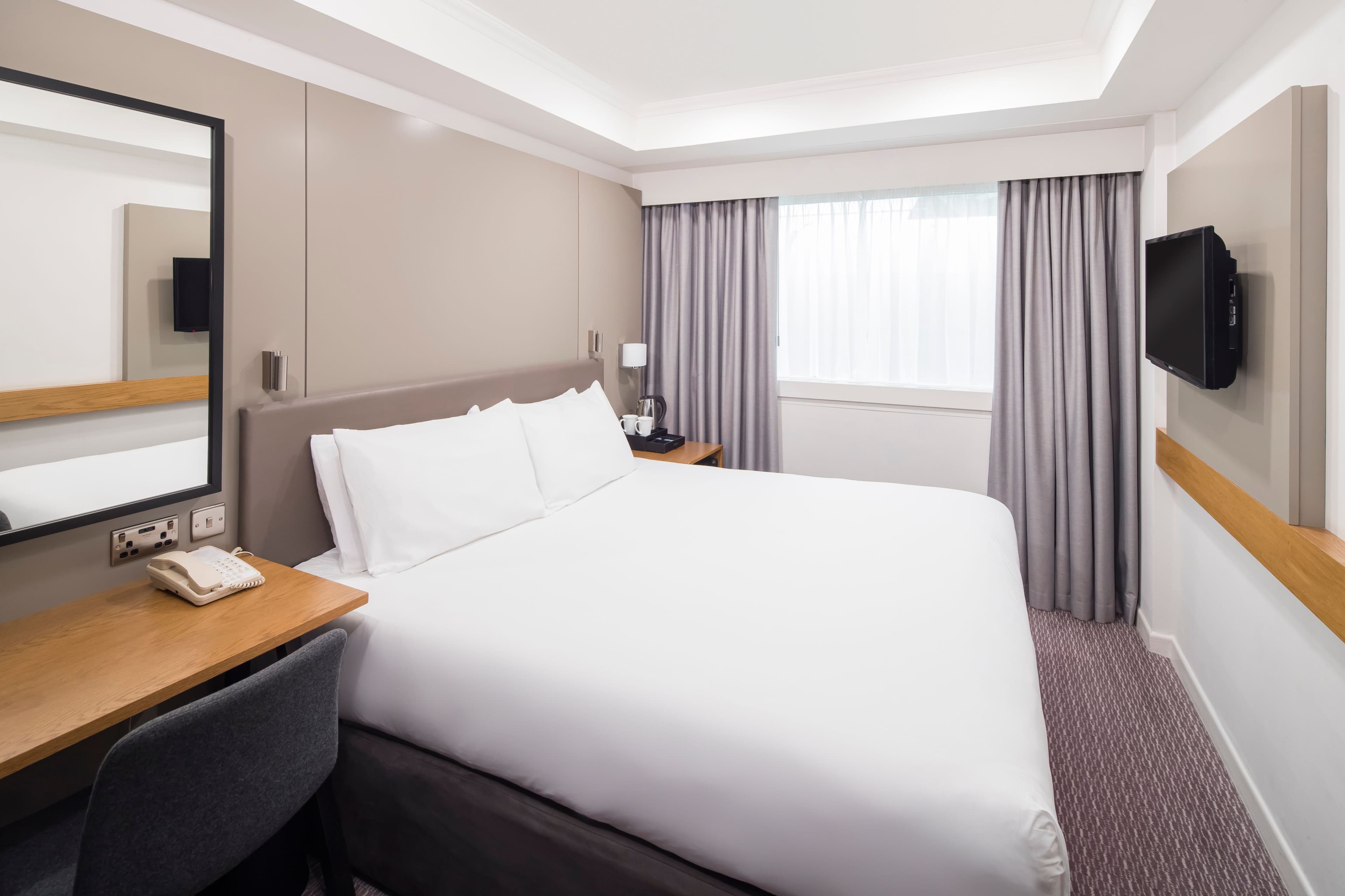 Crowne Plaza Nottingham - Image 2