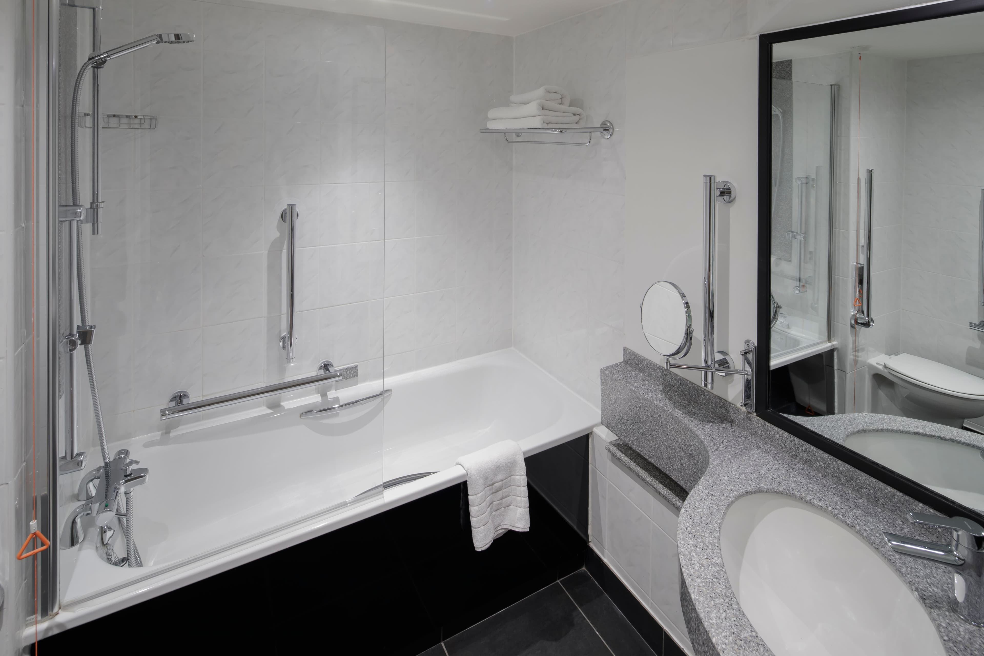 Crowne Plaza Nottingham - Image 3