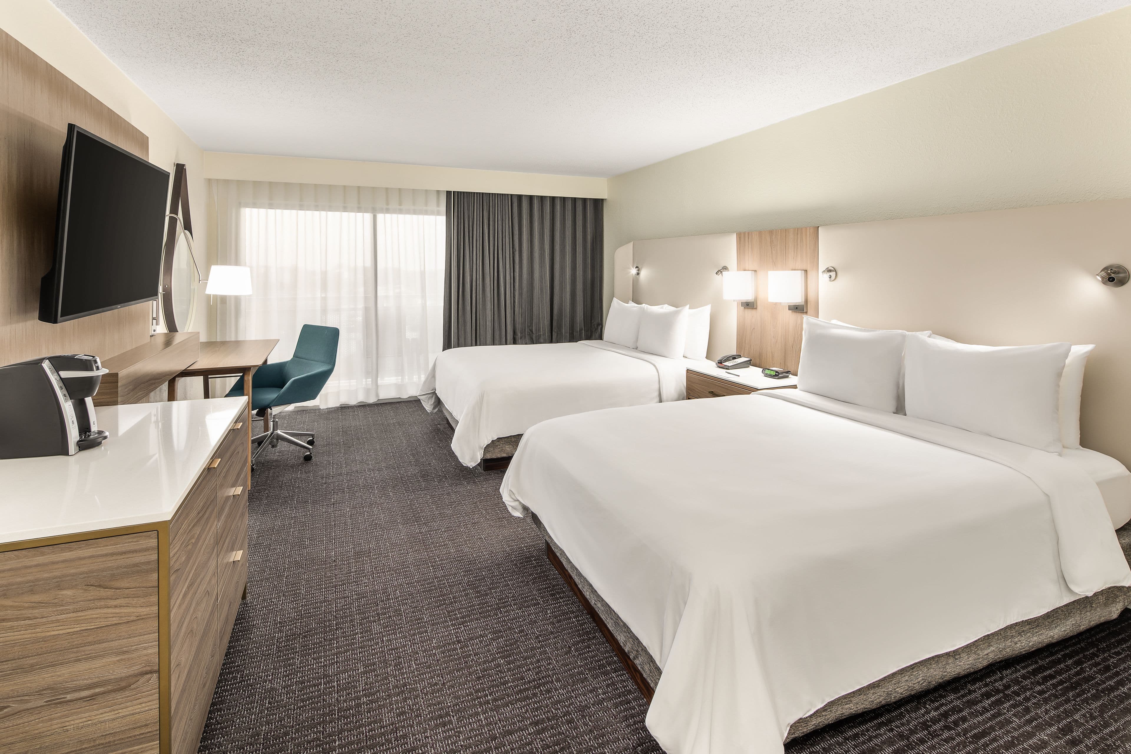 Crowne Plaza Orlando - Lake Buena Vista - Image 4