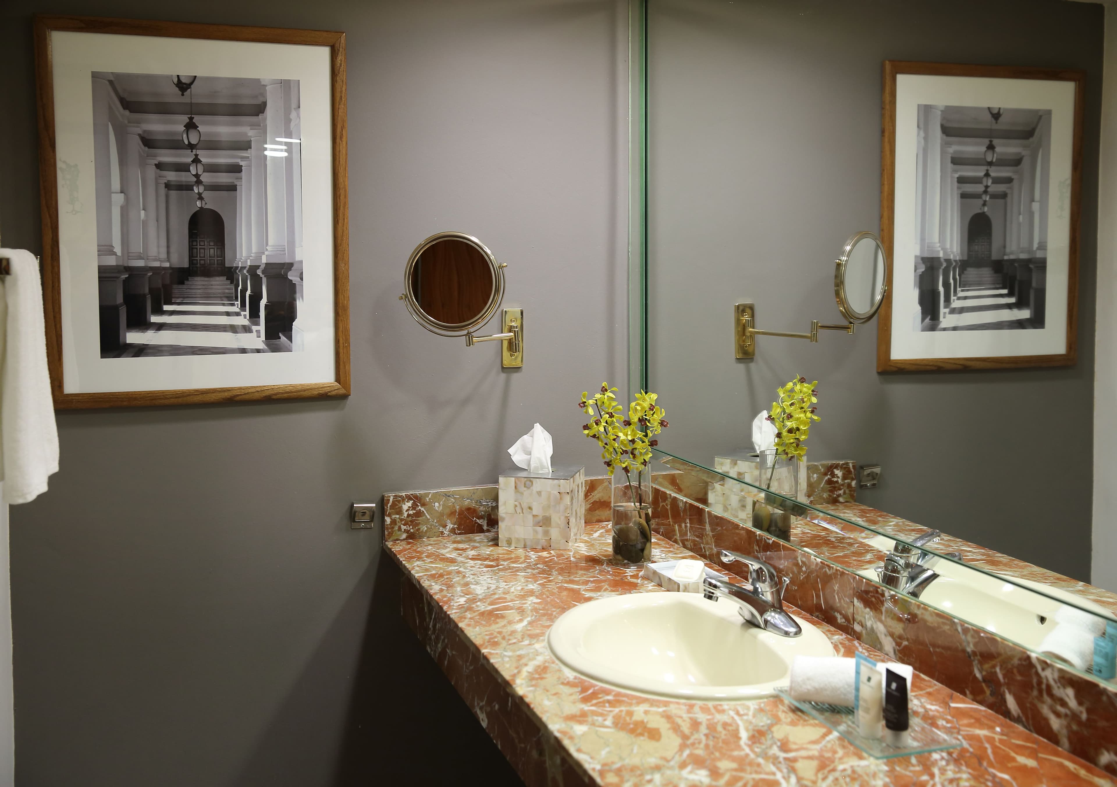 Crowne Plaza Panama — 12