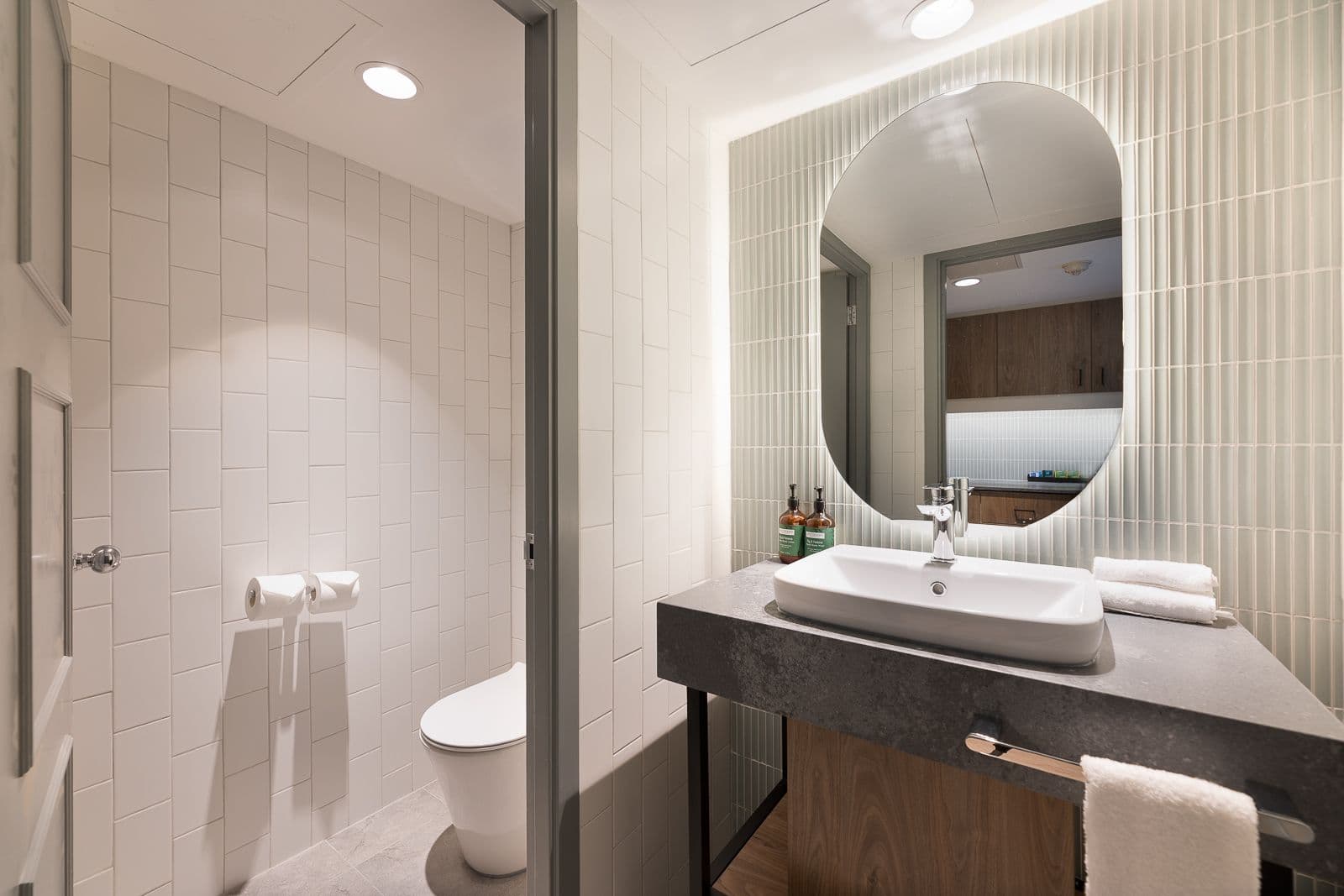 Crowne Plaza Perth — 90