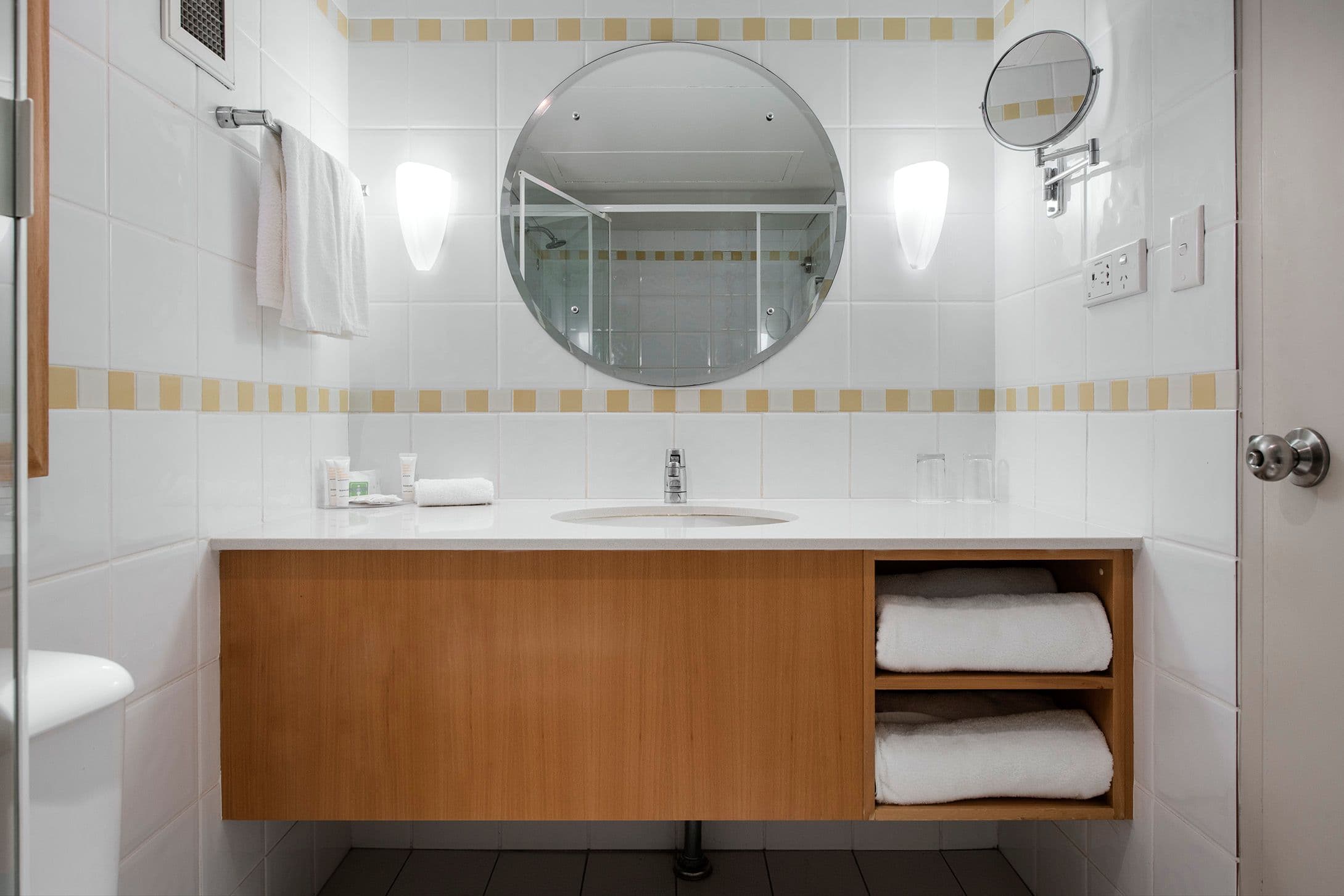 Standard Room - Image 3