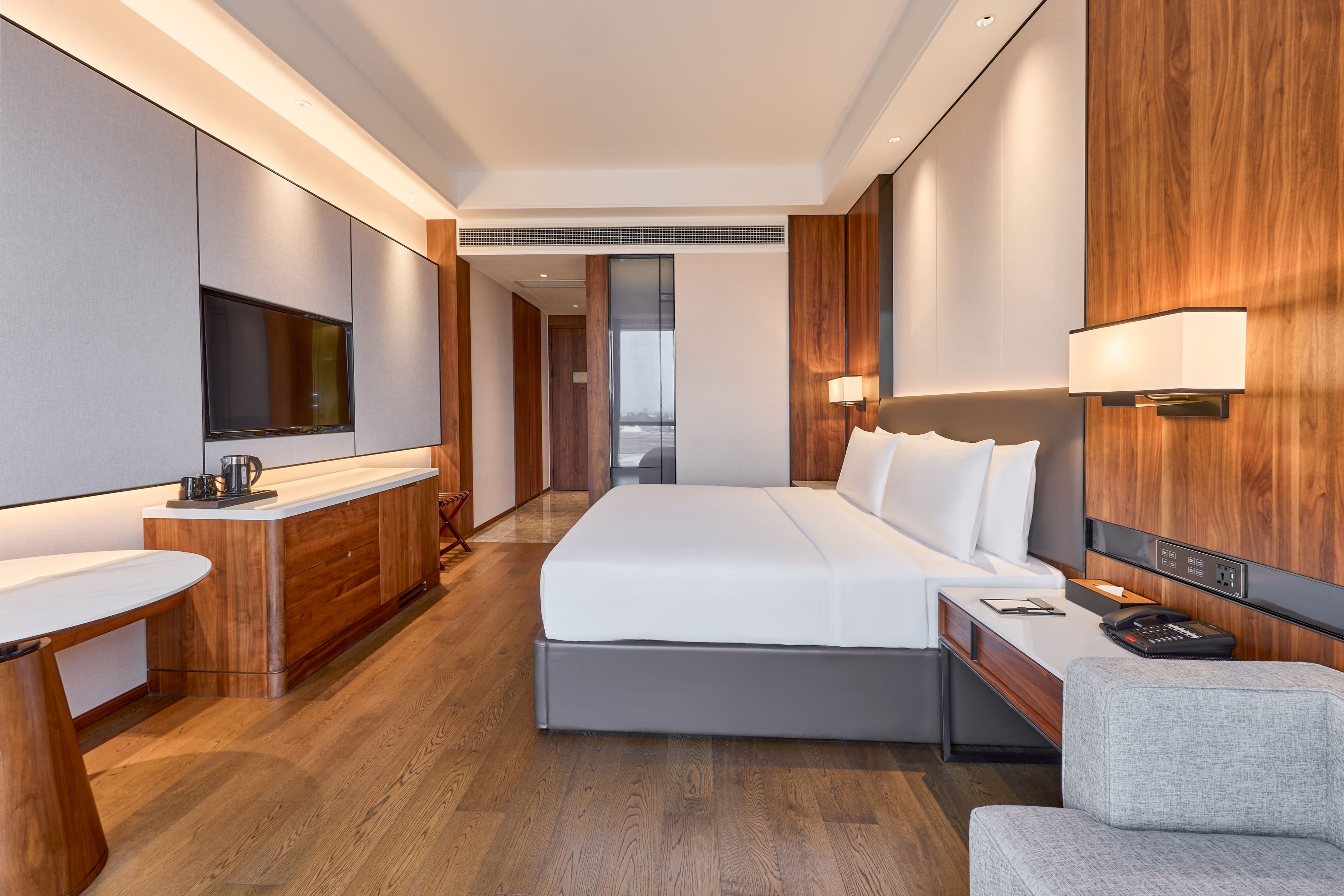 Crowne Plaza Phnom Penh — 11