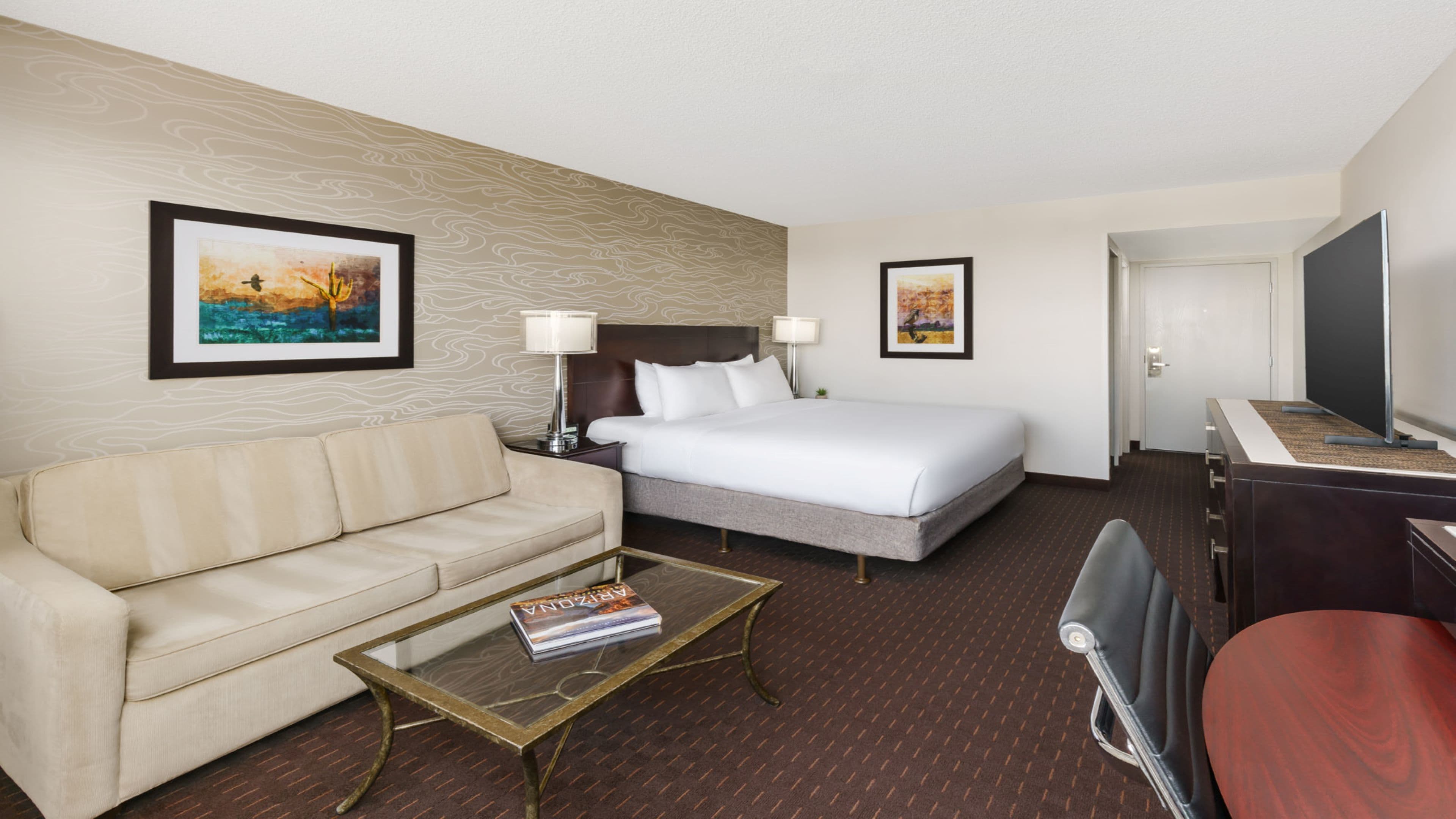 Crowne Plaza Phoenix Airport - PHX — 9