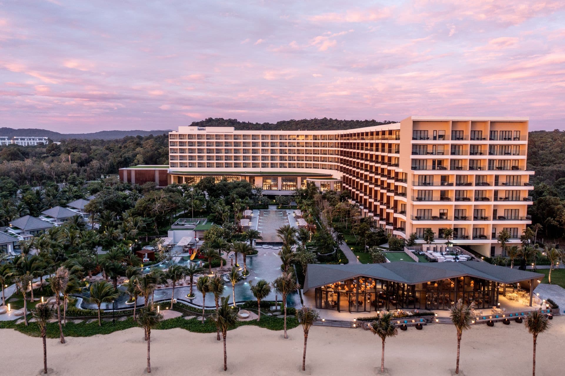 Crowne Plaza Phu Quoc Starbay - Image 1