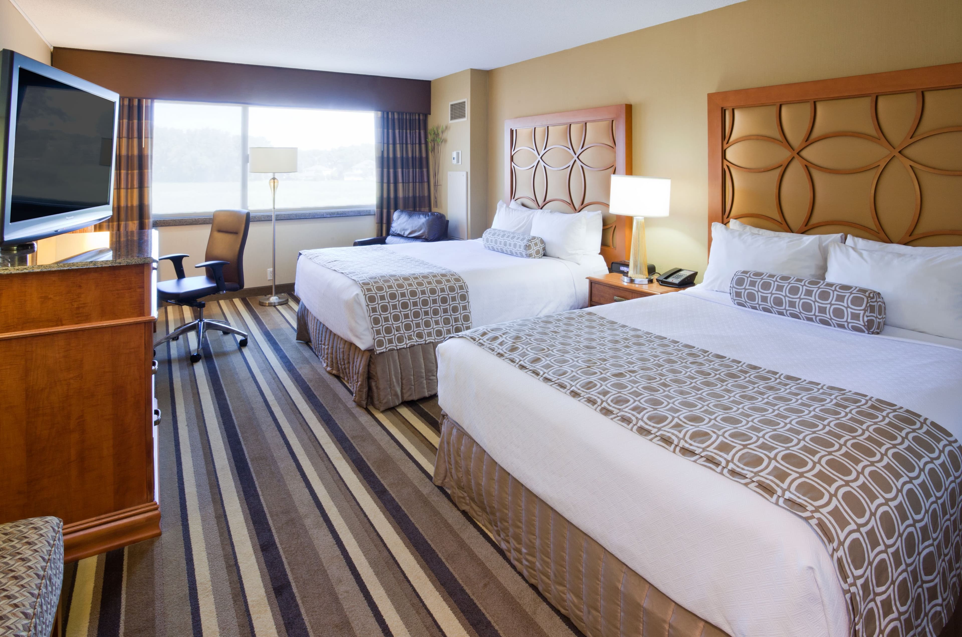 Crowne Plaza Minneapolis West — 15