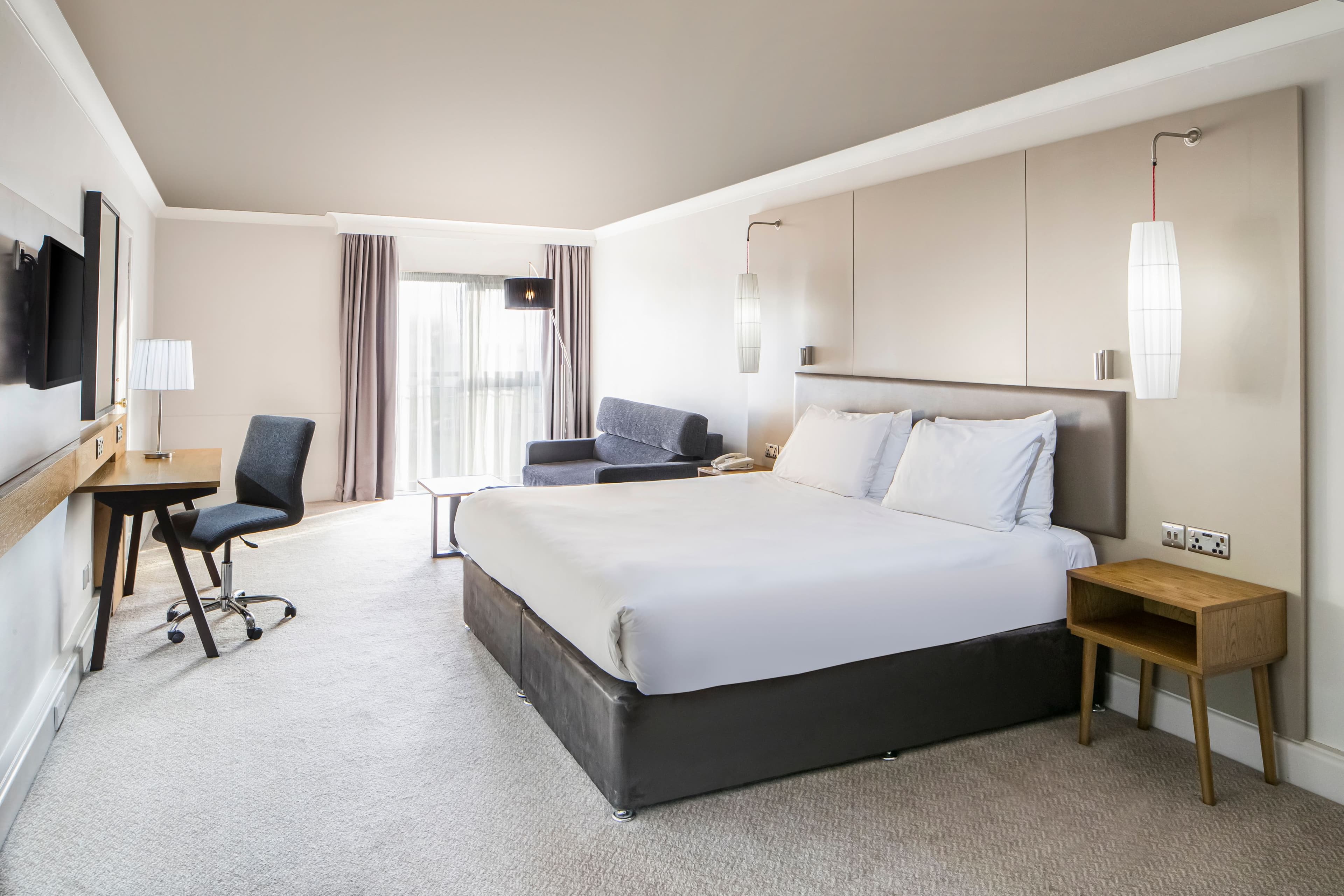 Crowne Plaza Plymouth - Image 3