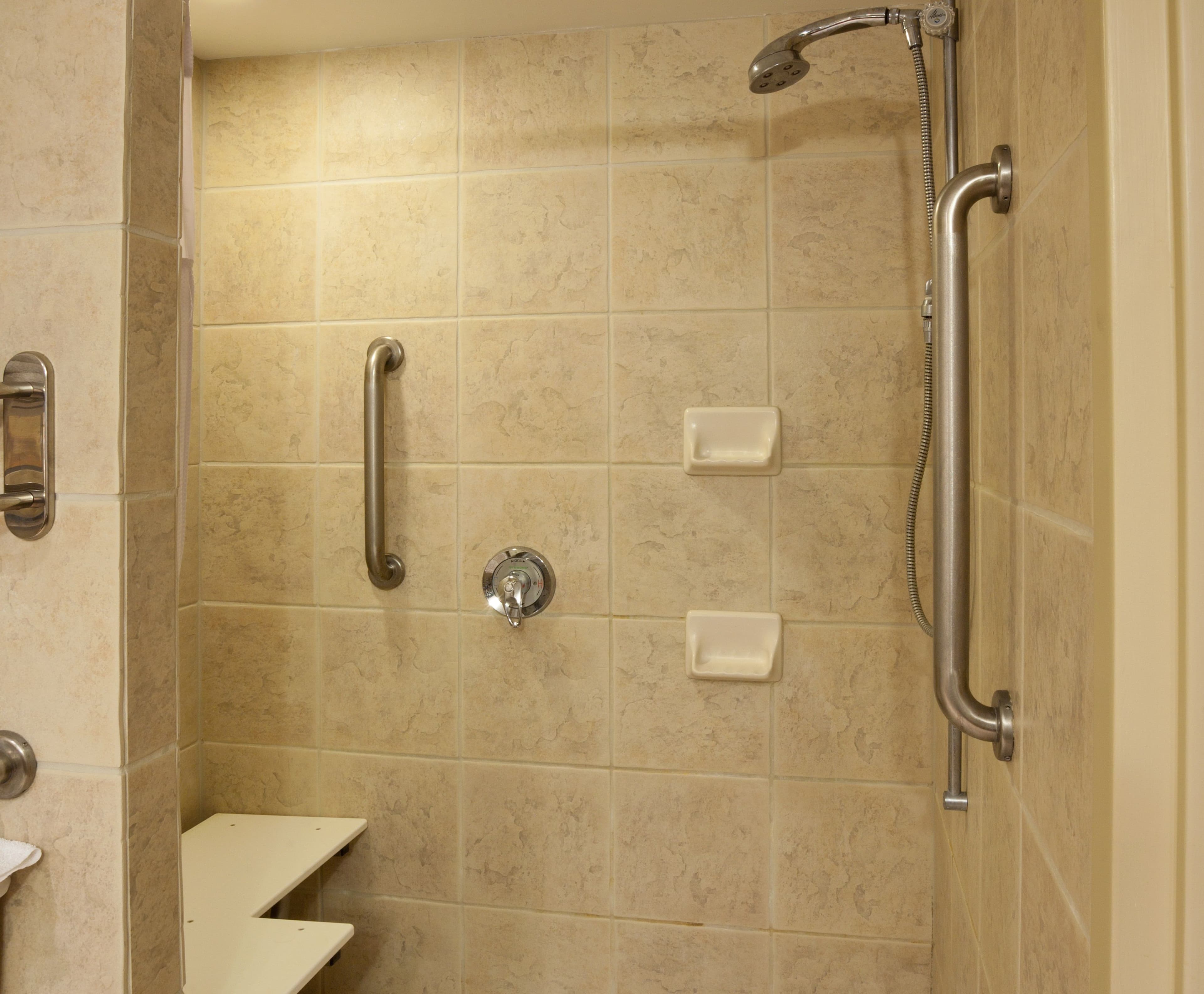 Crowne Plaza Minneapolis West — 9