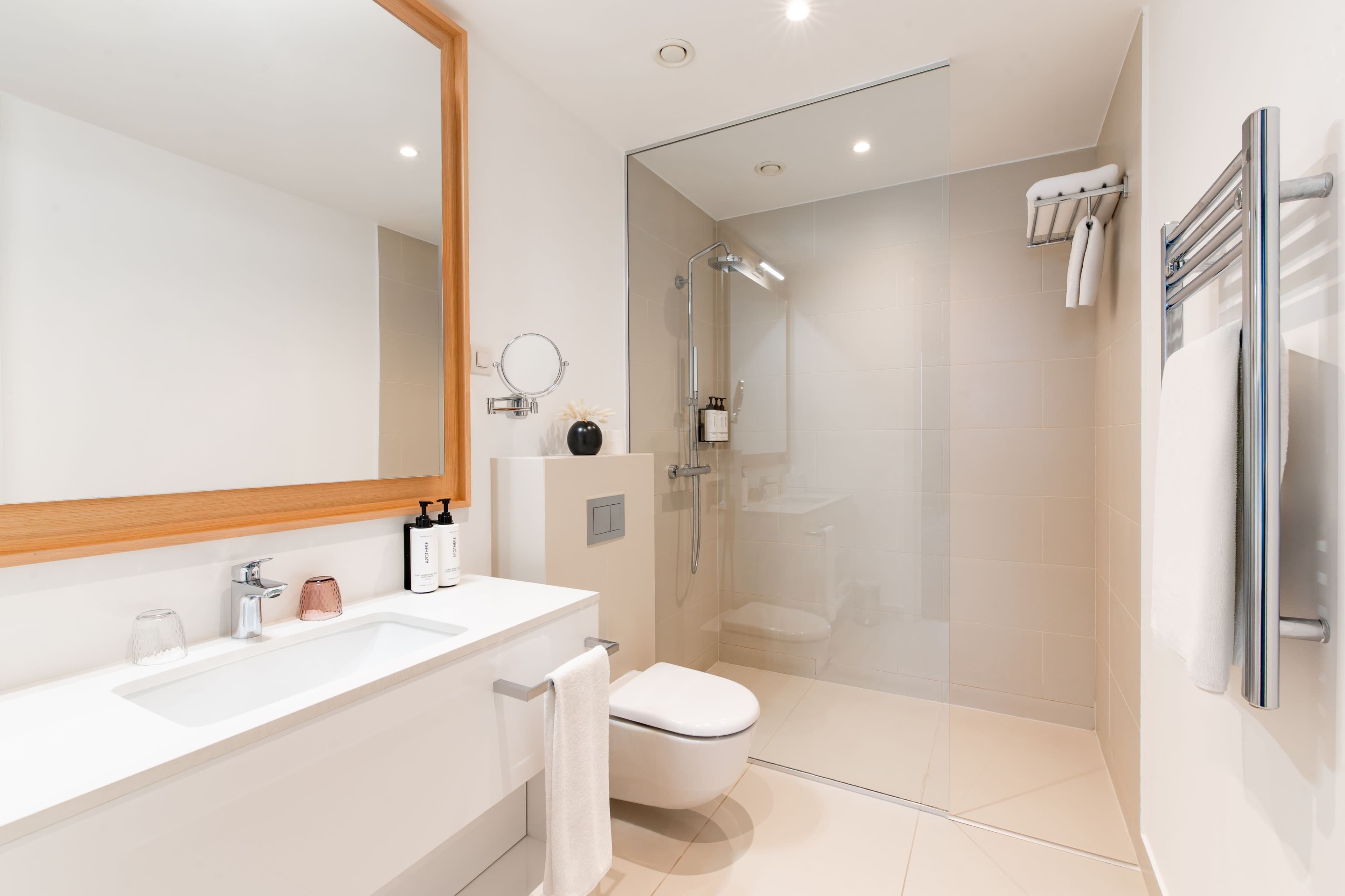 Crowne Plaza Podgorica - Image 5