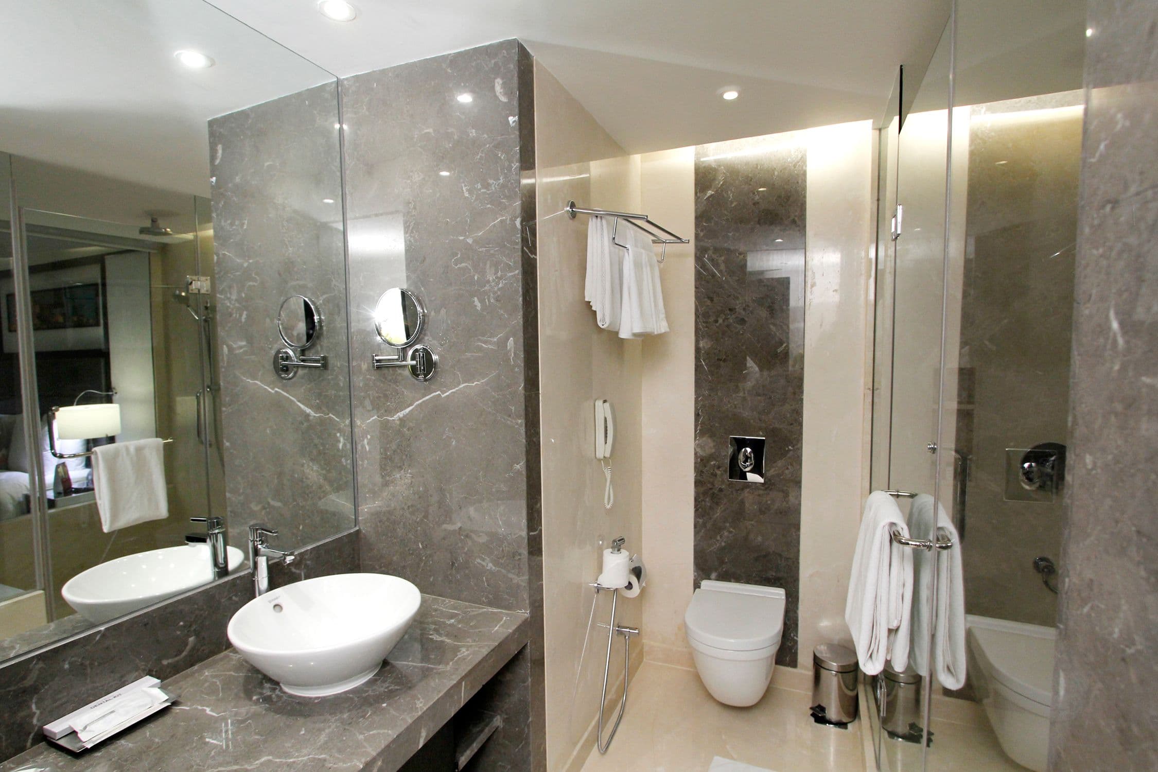 Crowne Plaza Pune City Centre - Image 5