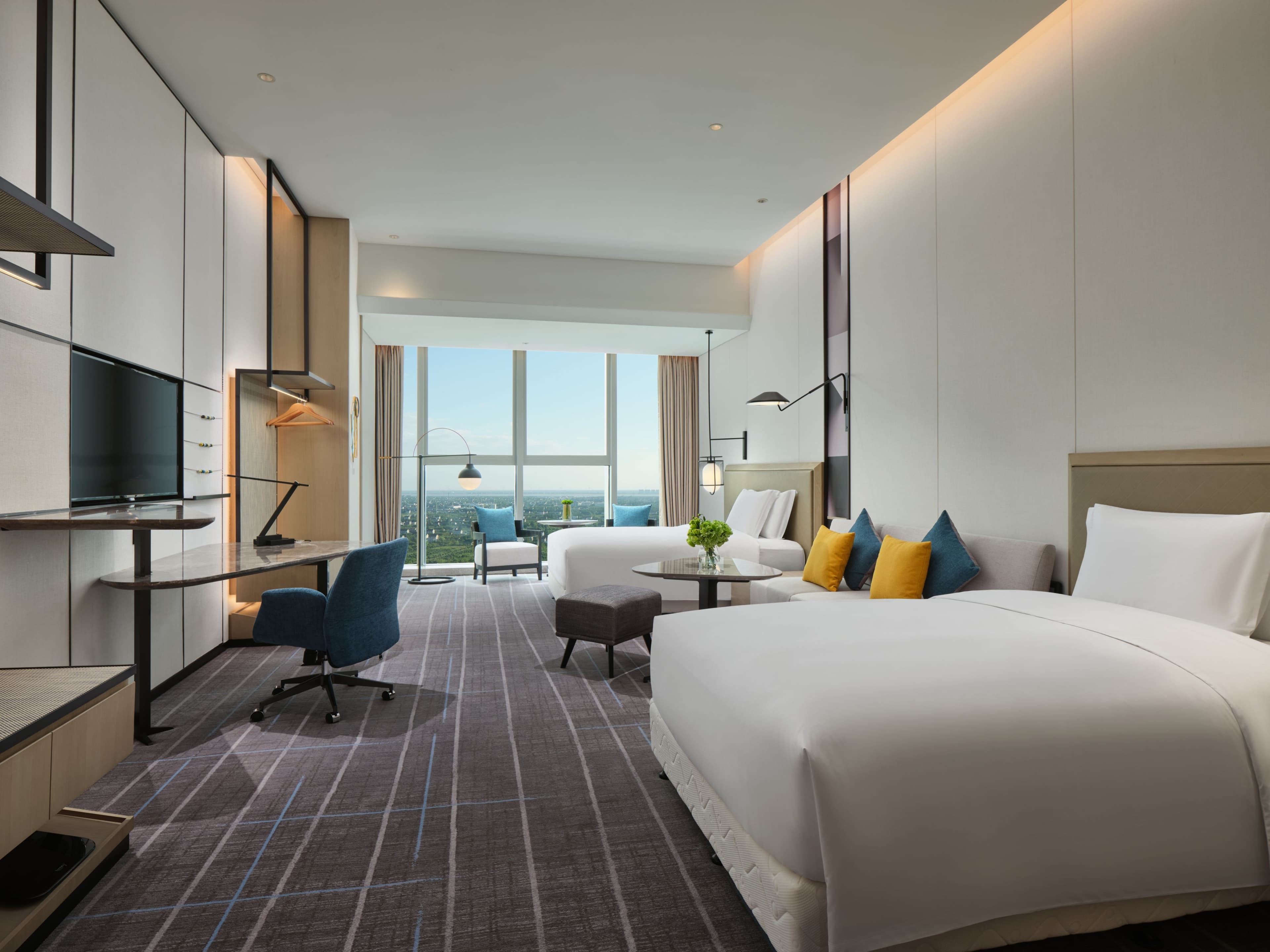 Crowne Plaza Qidong - Image 3