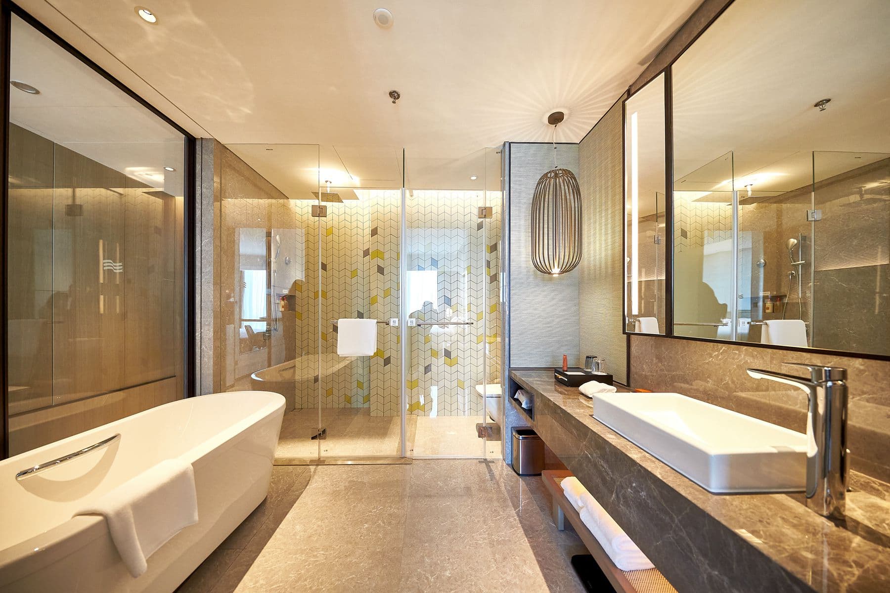 Crowne Plaza Qidong - Image 5