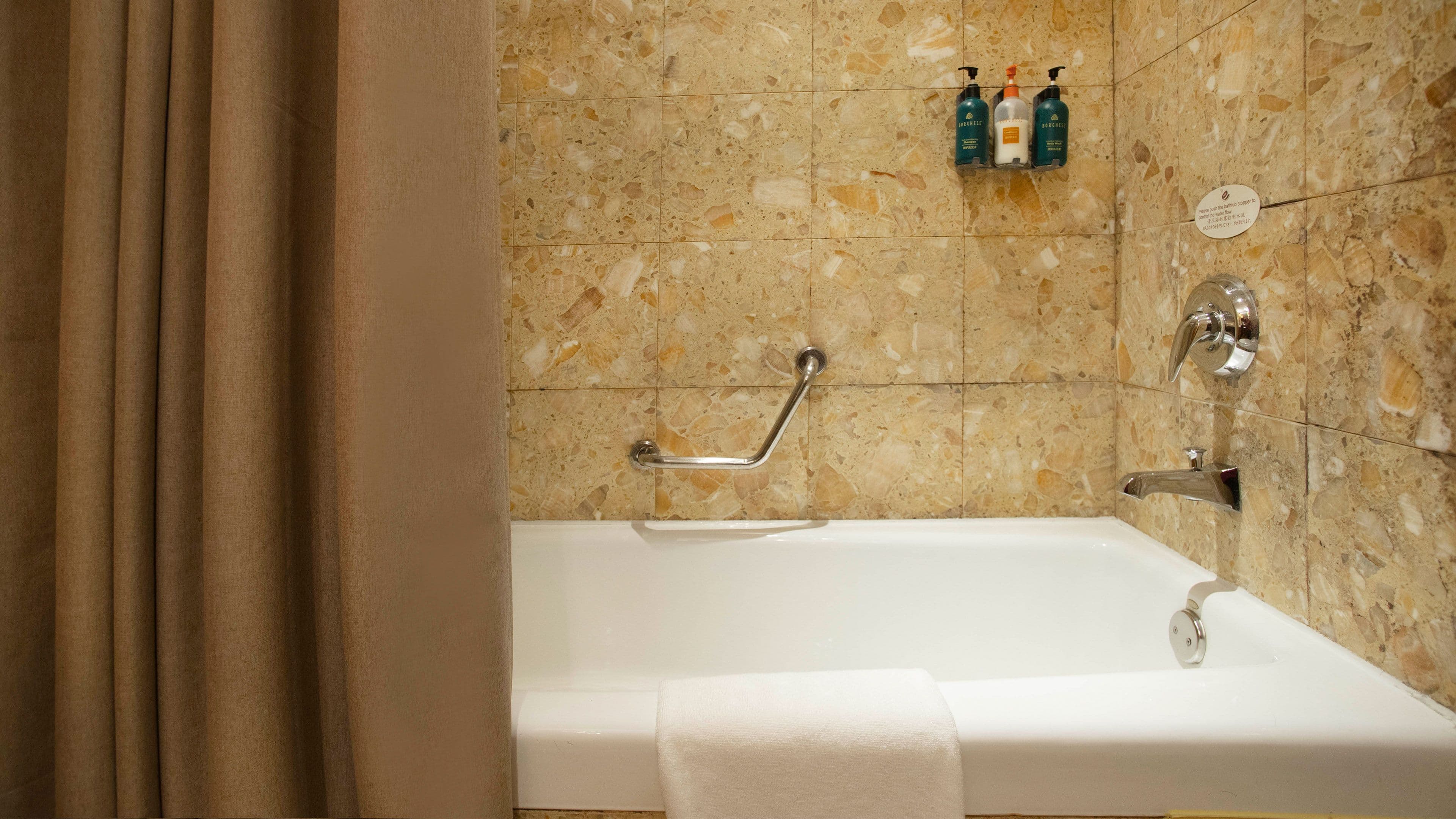 Crowne Plaza Qingdao — 6