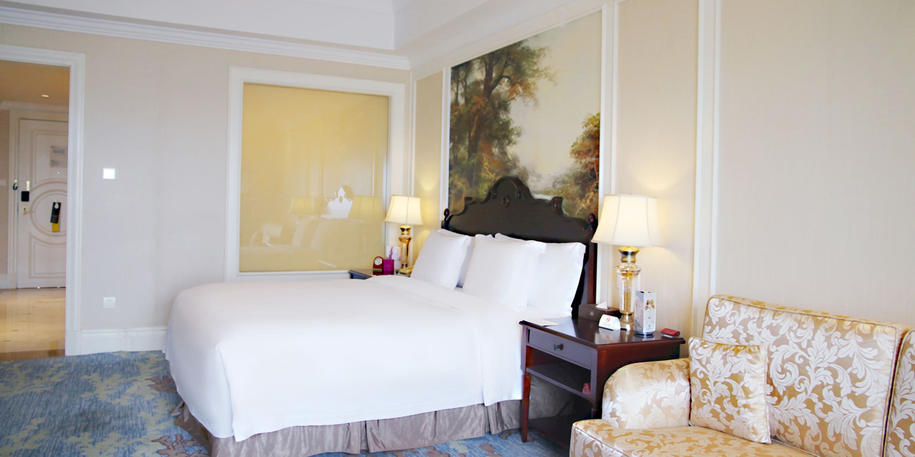 Crowne Plaza Qingdao Ocean Spring Resort - Image 4