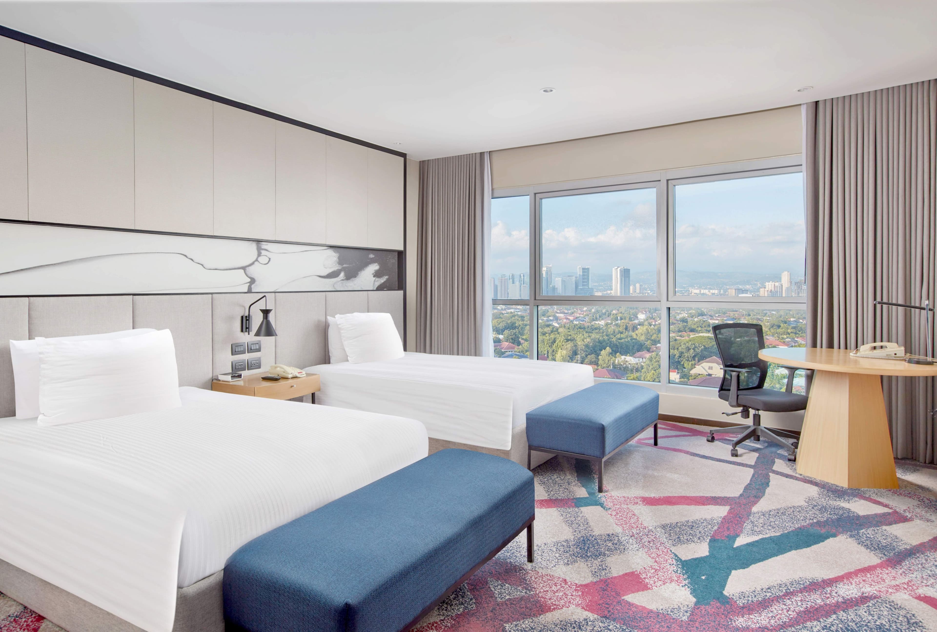 Crowne Plaza Manila Galleria — 16
