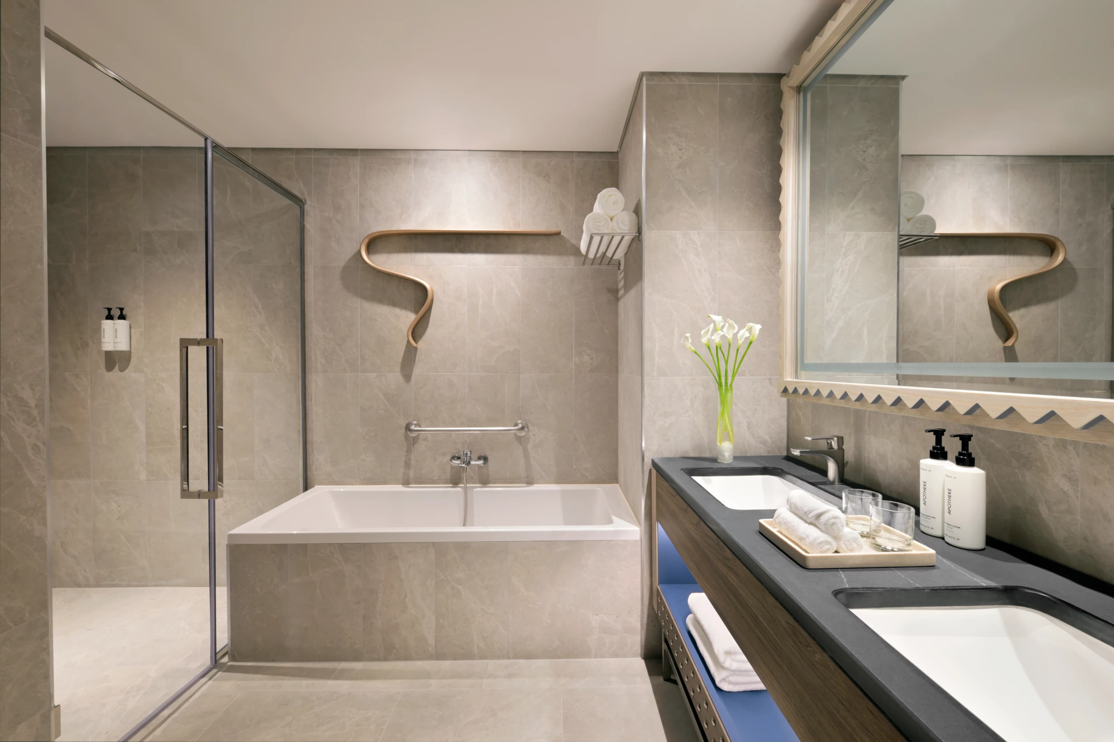 Crowne Plaza Riyadh - Al Takhassusi — 27