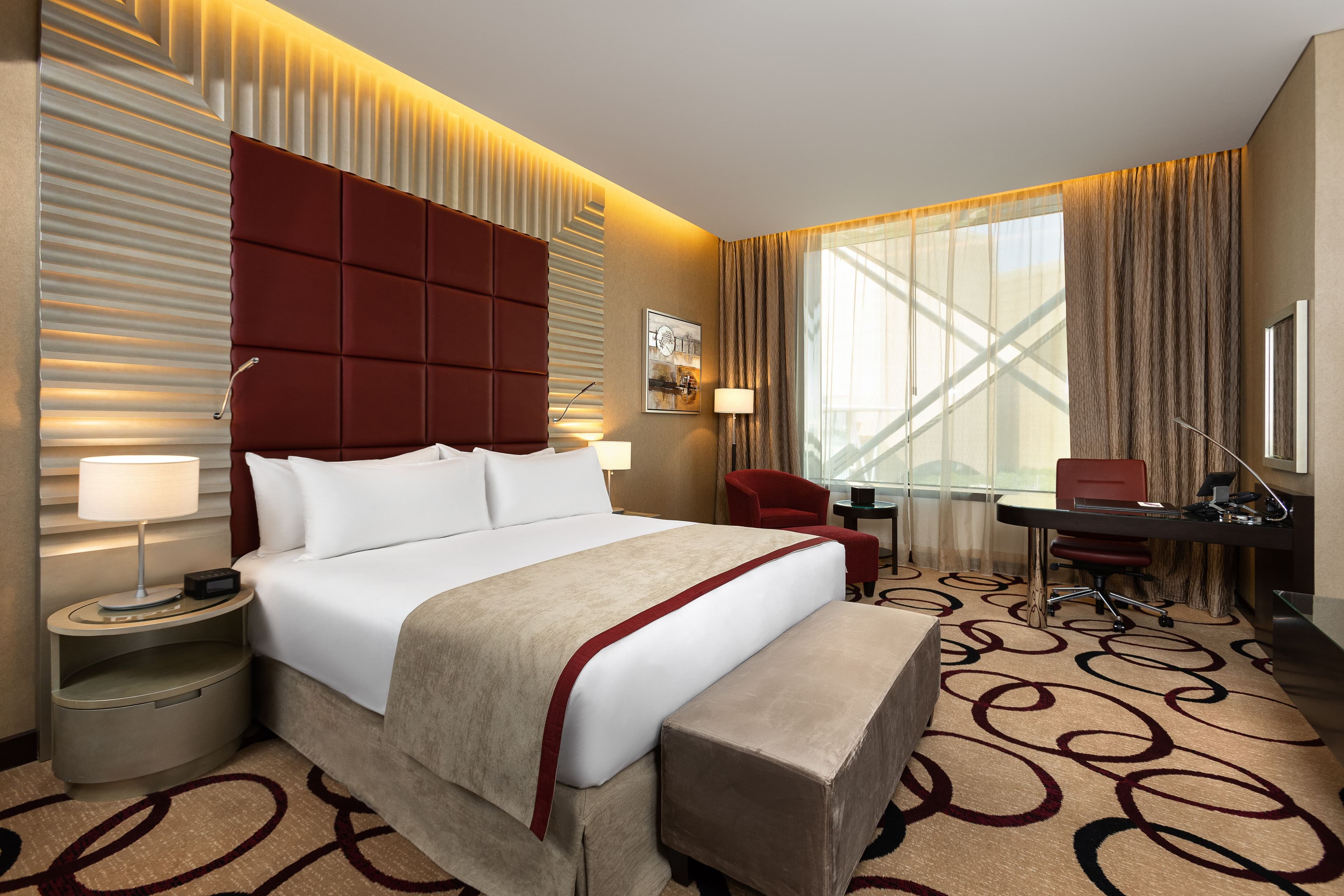 Crowne Plaza Riyadh RDC Hotel & Convention - Image 4