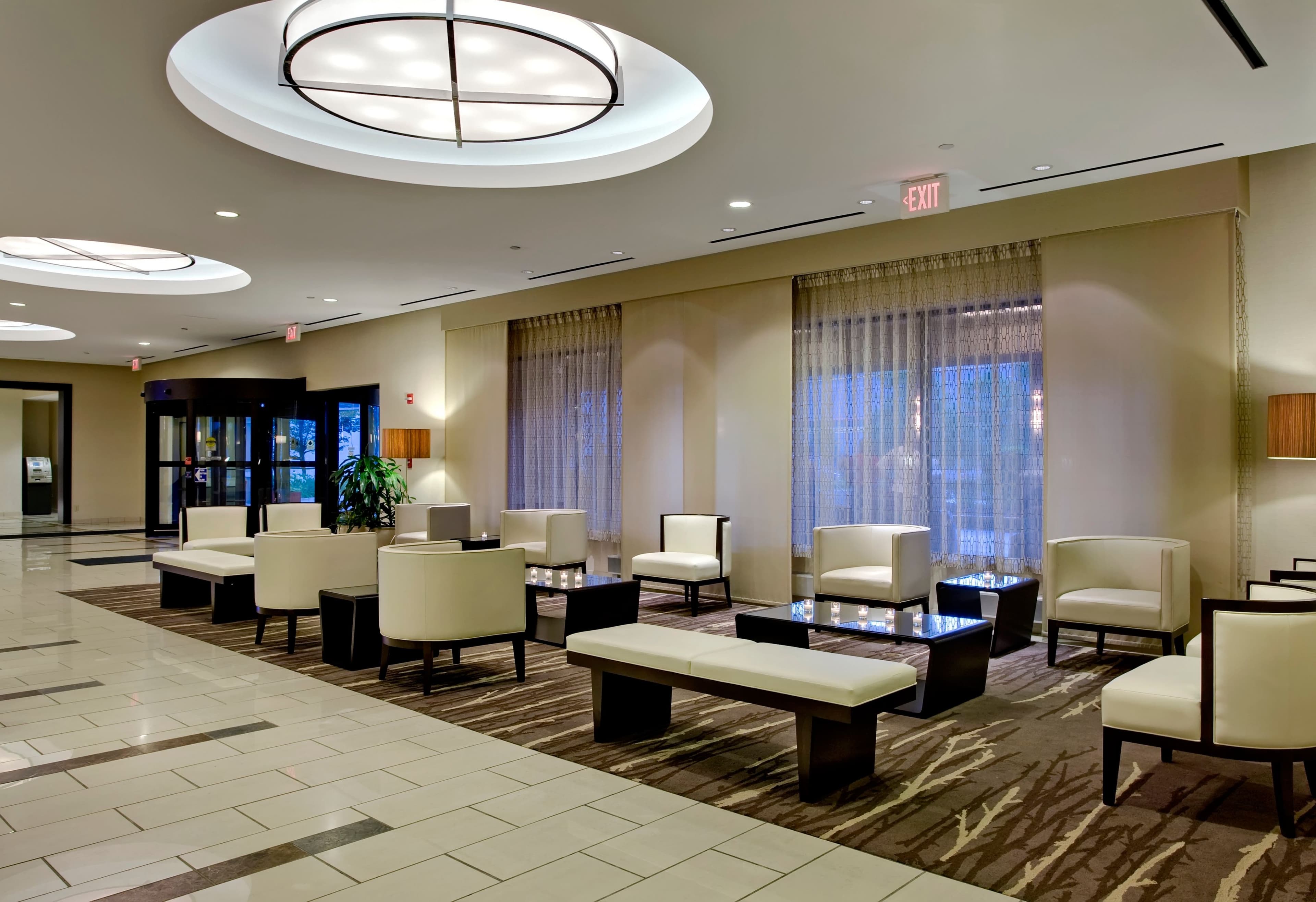 Crowne Plaza Chicago Ohare Hotel & Conf Ctr - Image 1