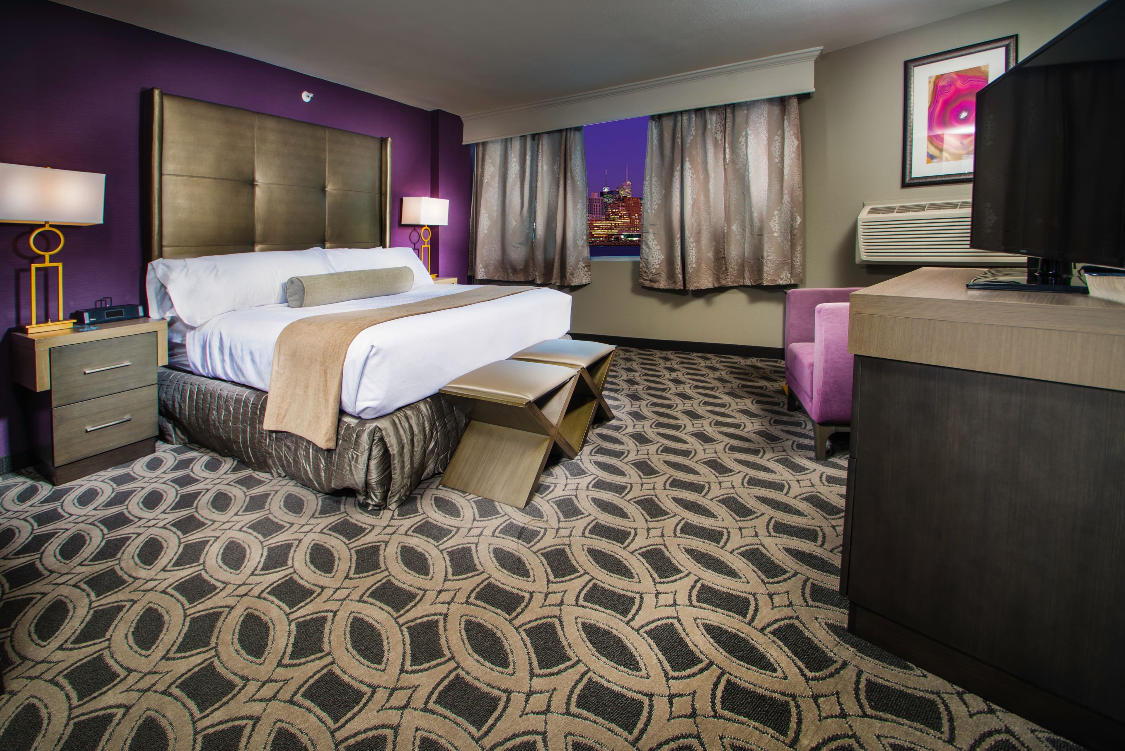 Crowne Plaza Saddle Brook - Image 3
