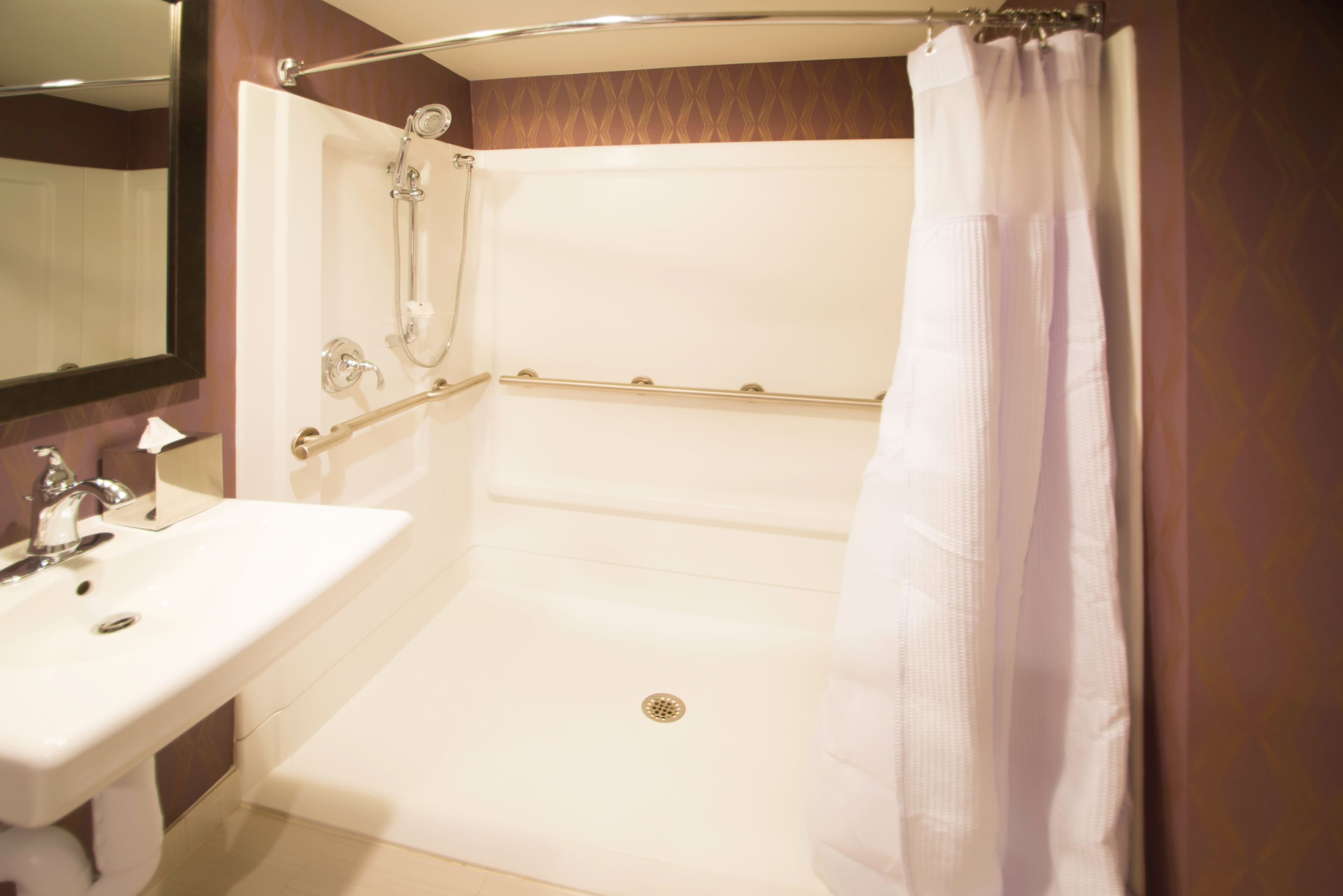 Crowne Plaza Saddle Brook — 14