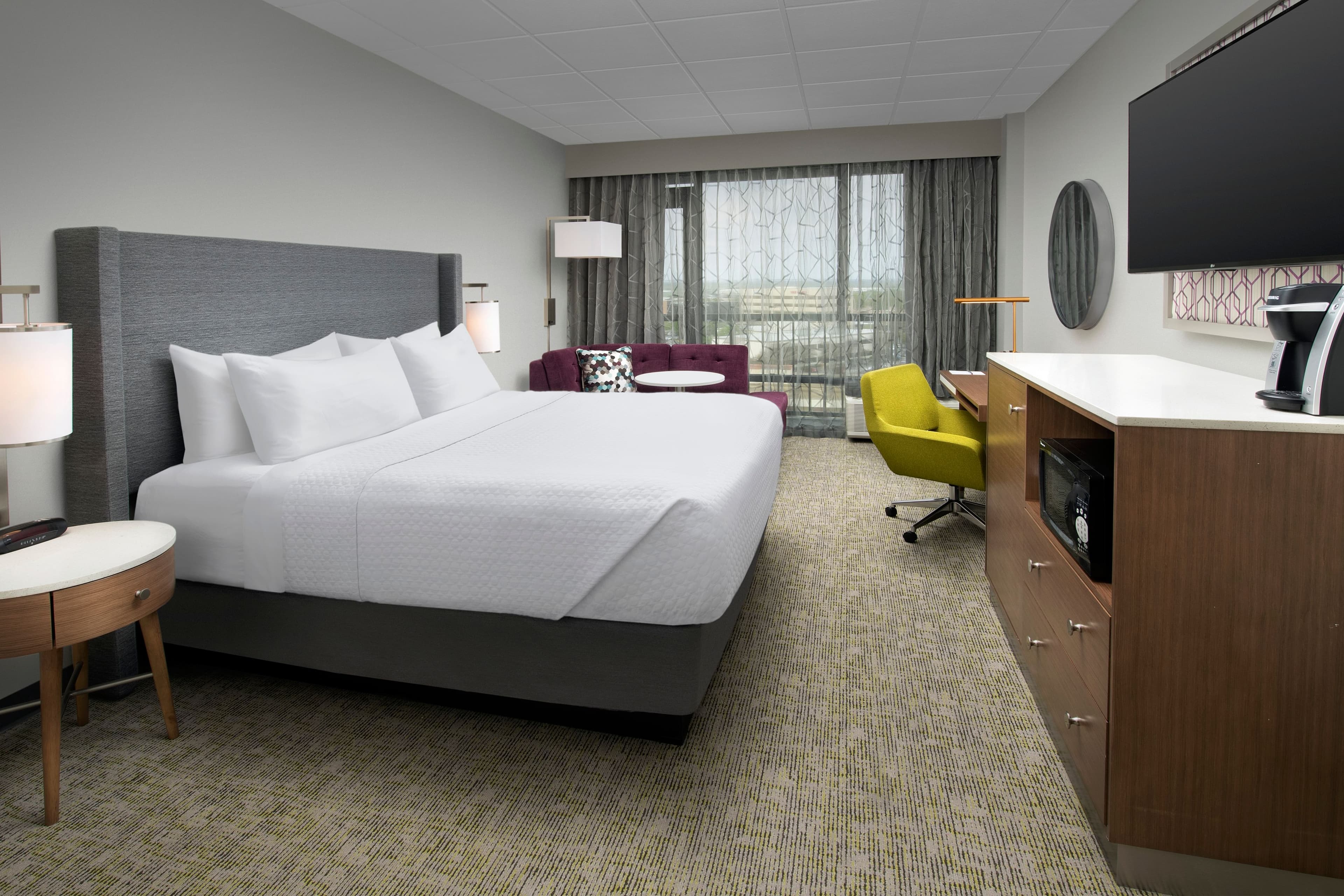 Crowne Plaza San Antonio Airport - Image 4