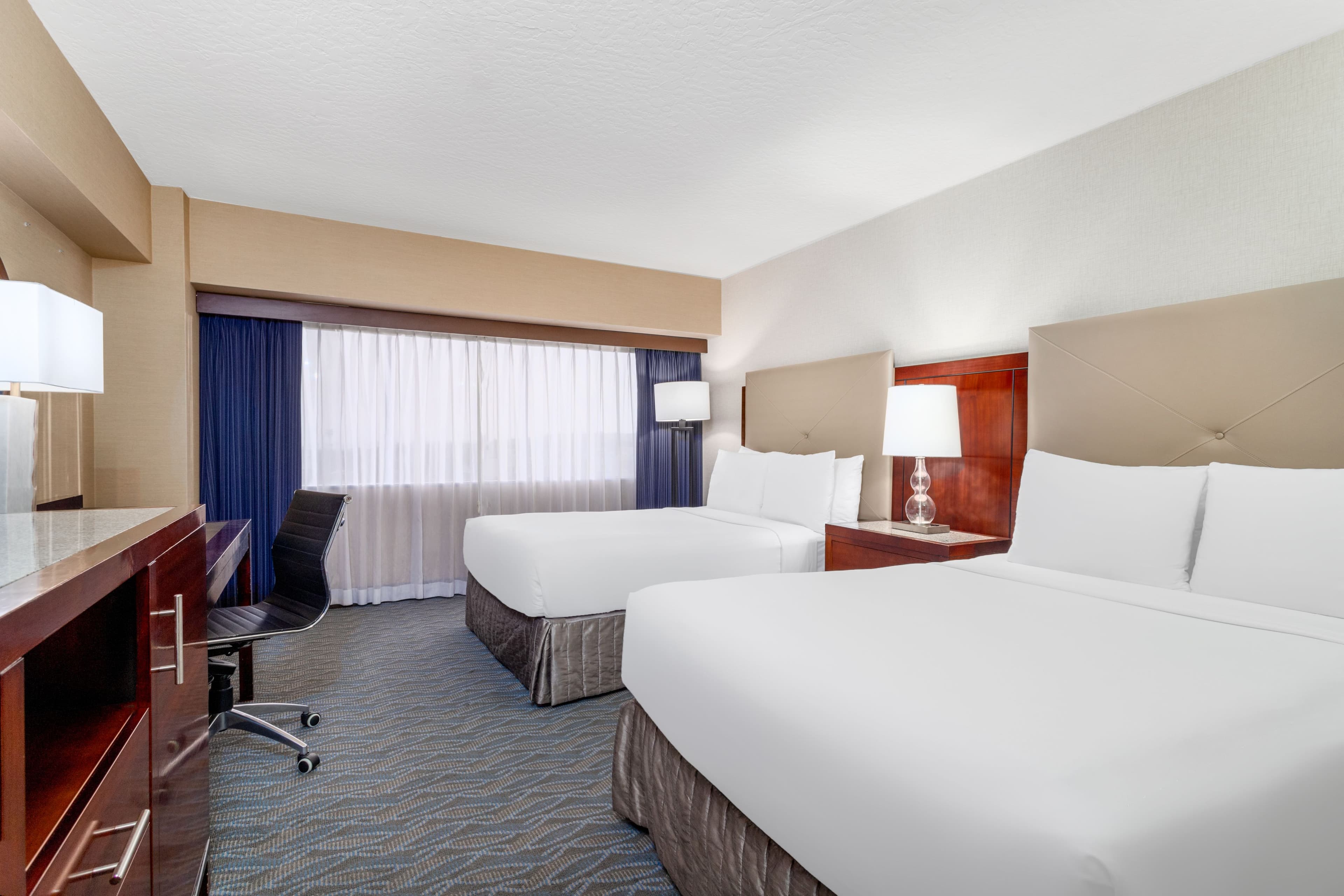 Crowne Plaza Los Angeles Harbor Hotel — 19