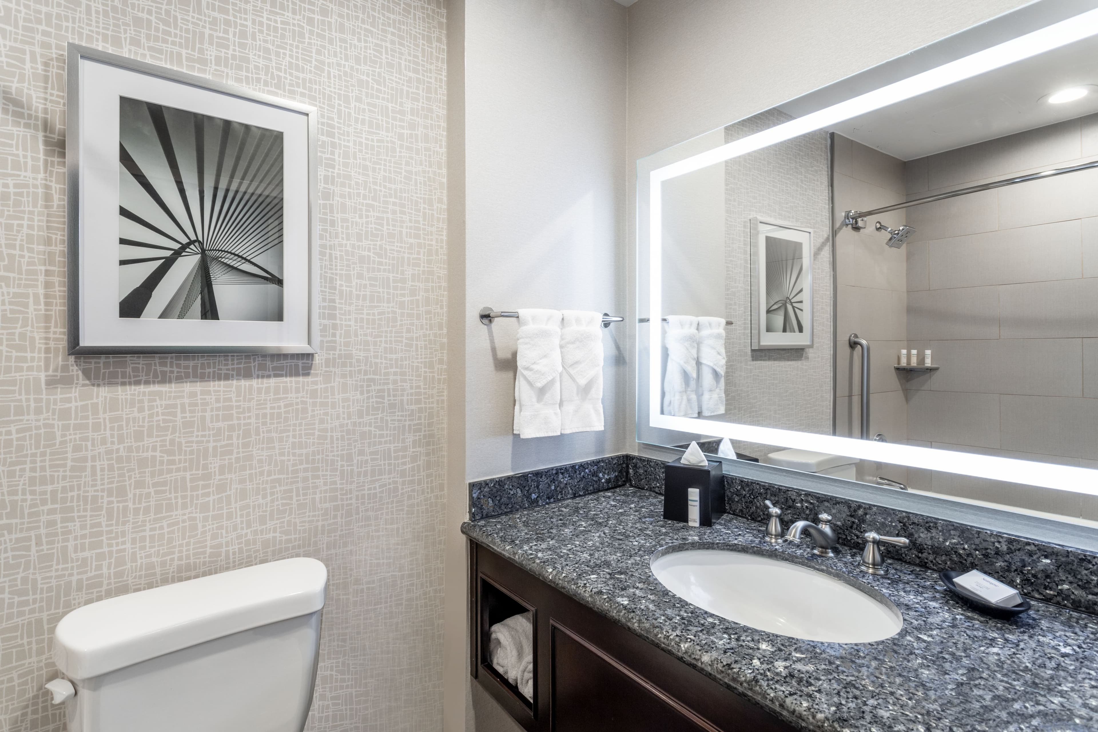 Crowne Plaza Los Angeles Harbor Hotel — 6
