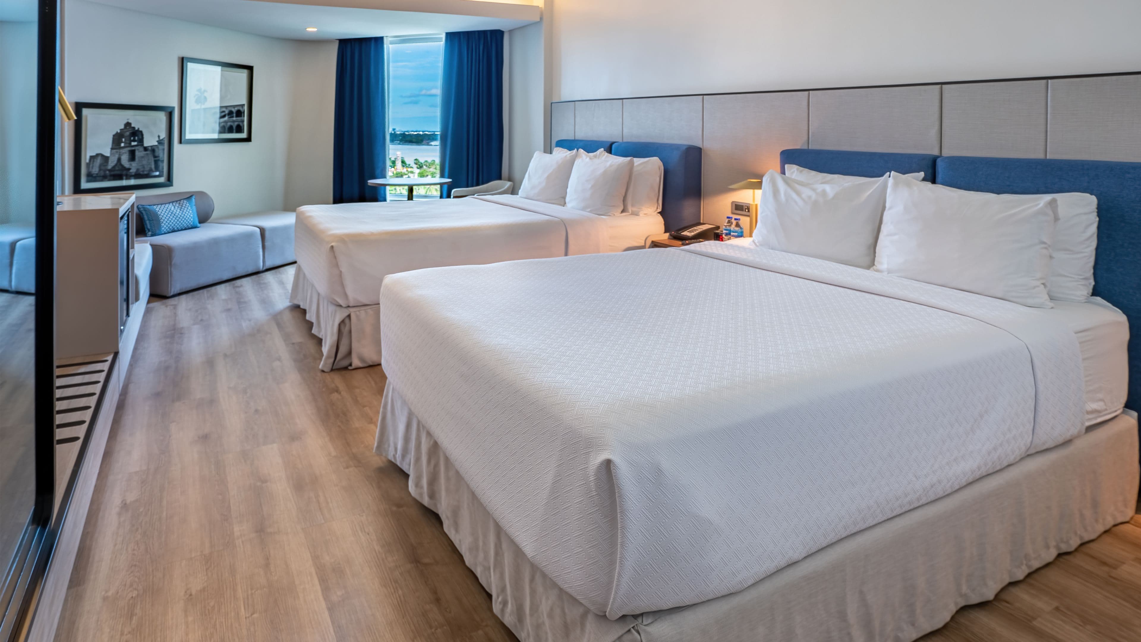 Crowne Plaza Santo Domingo - Image 4
