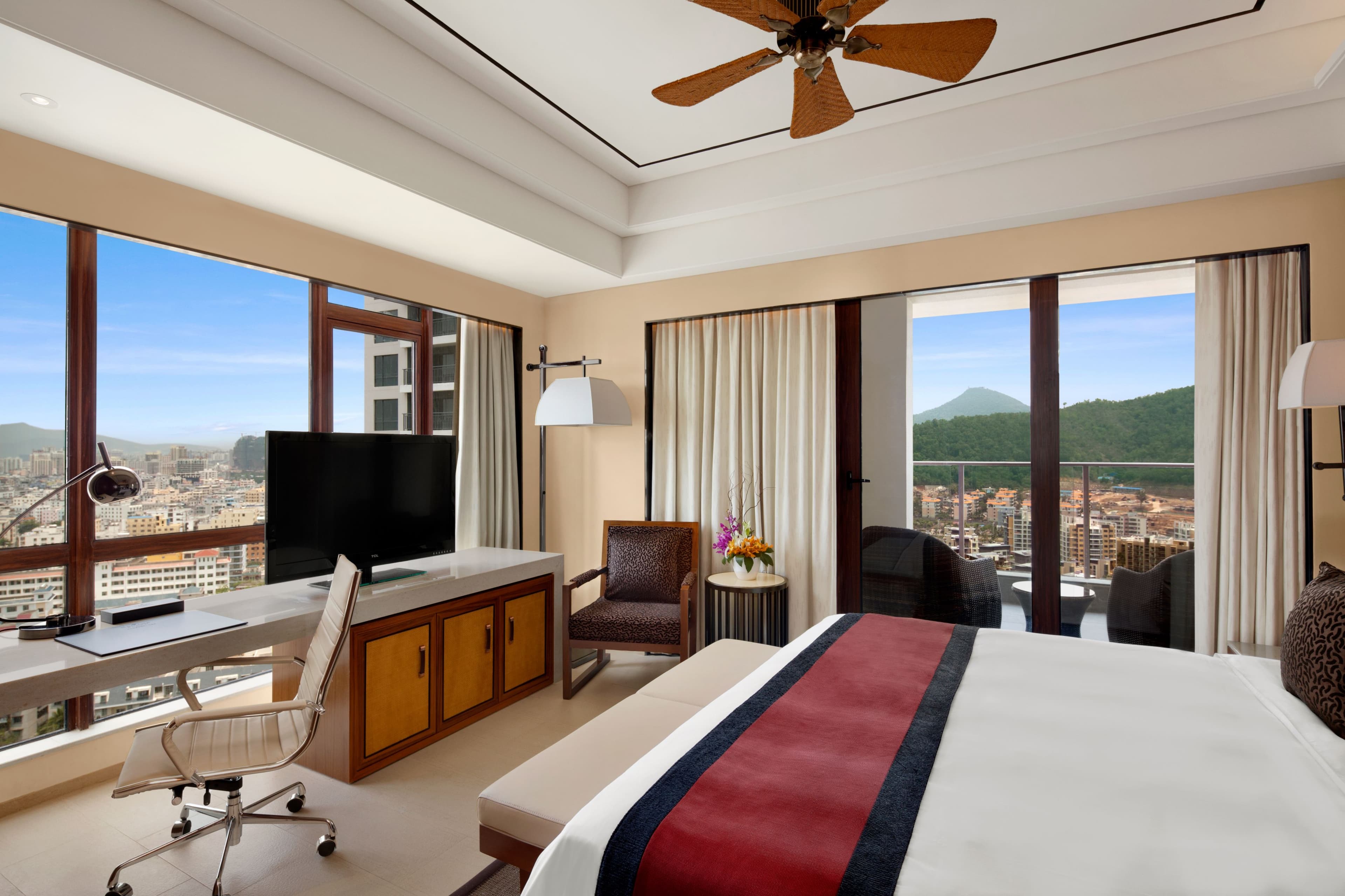Crowne Plaza Sanya City Center - Image 3