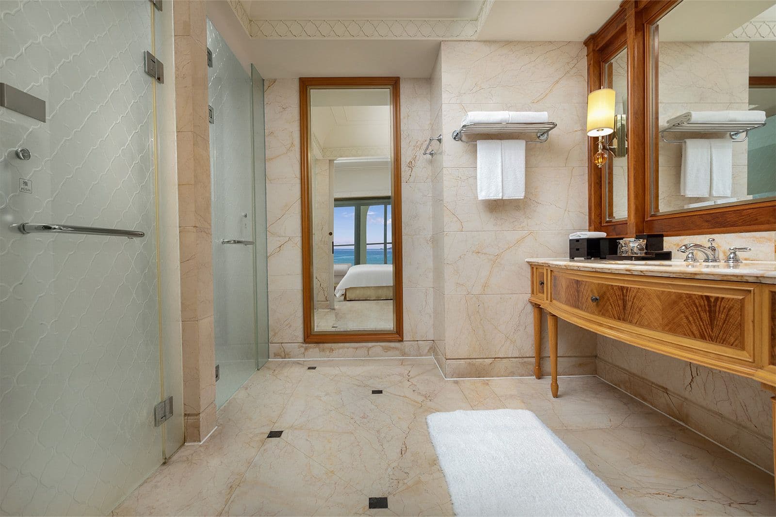 Crowne Plaza Resort Sanya Bay — 34