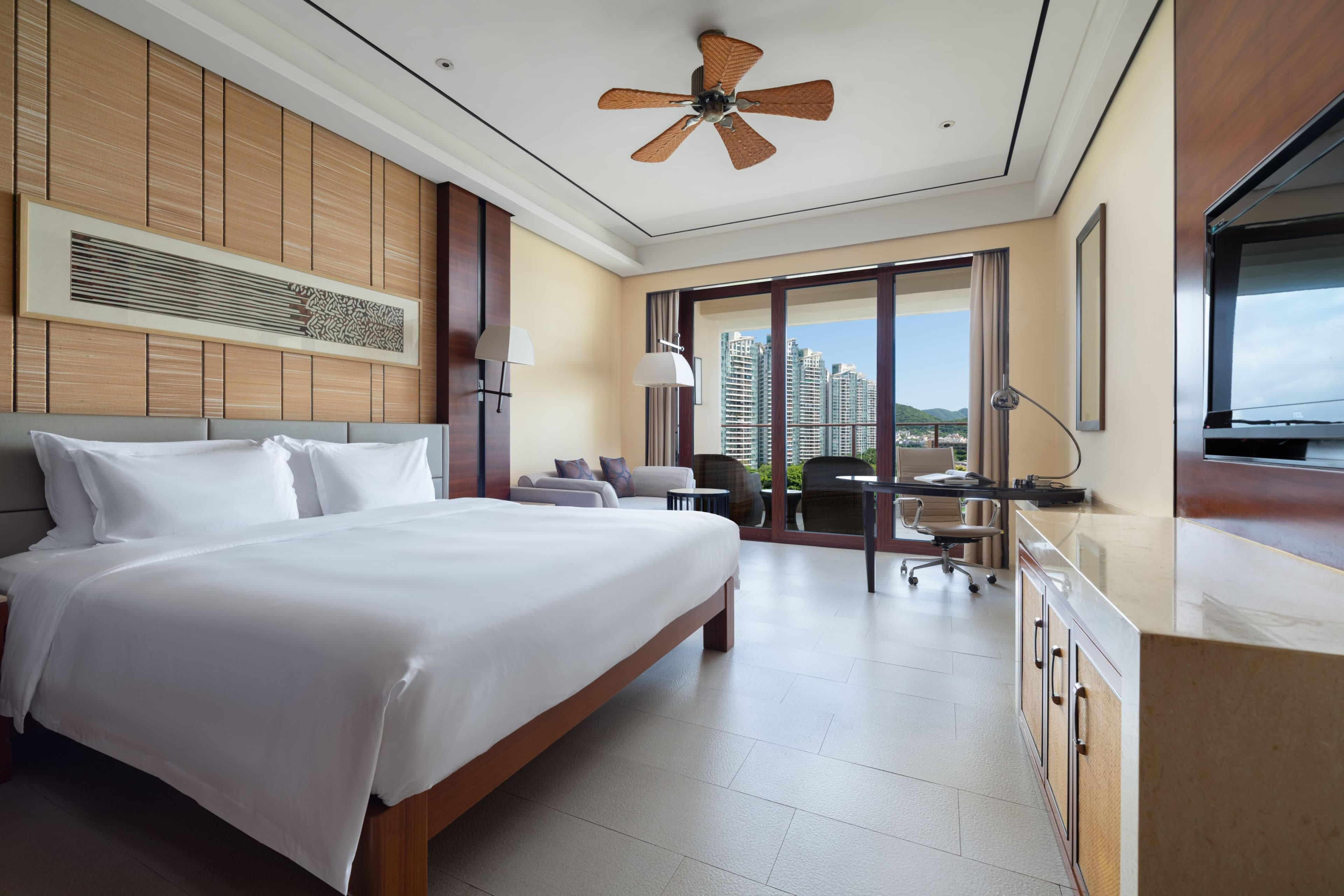 Crowne Plaza Sanya City Center - Image 4