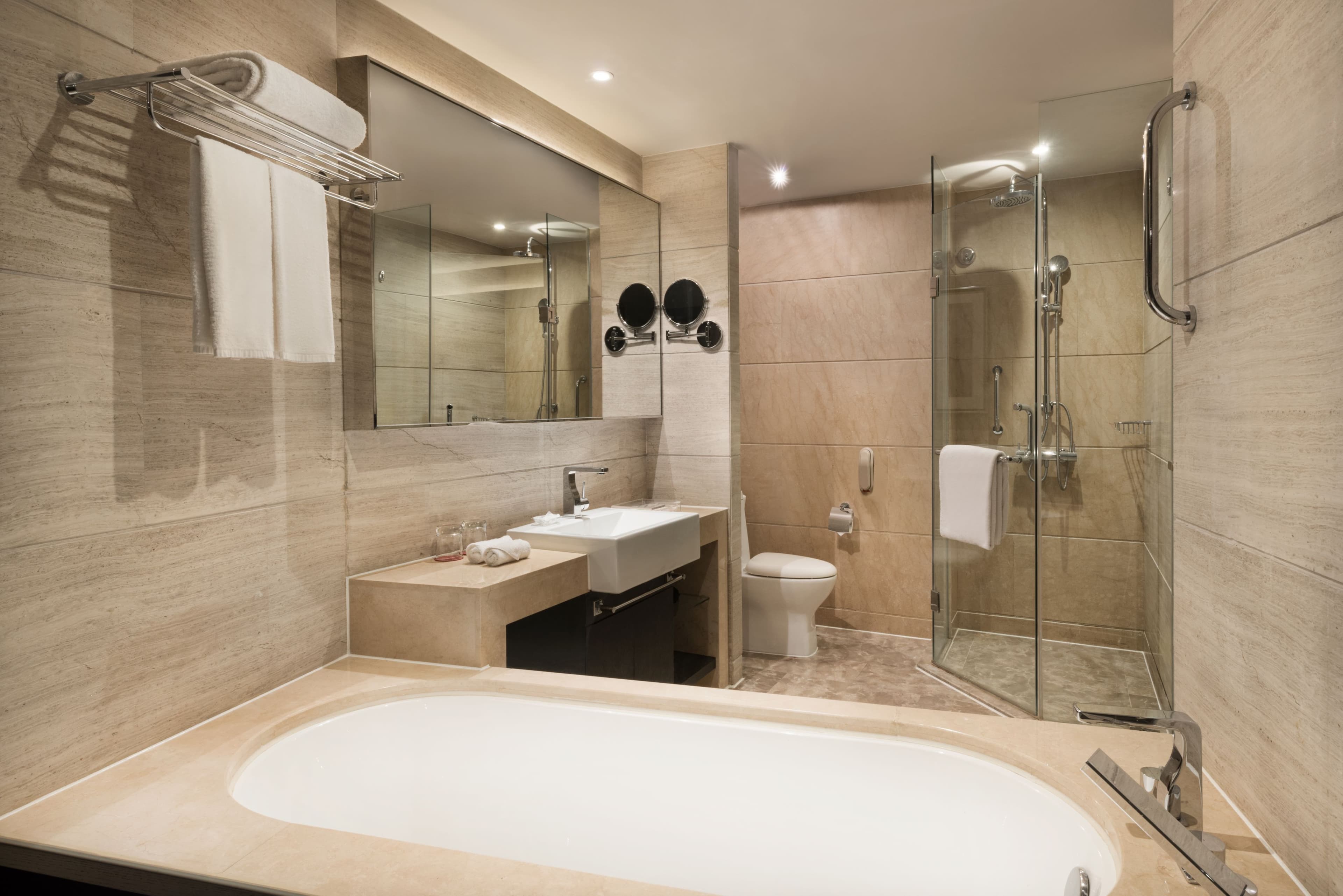 Crowne Plaza Shanghai Xiayang Lake - Image 5