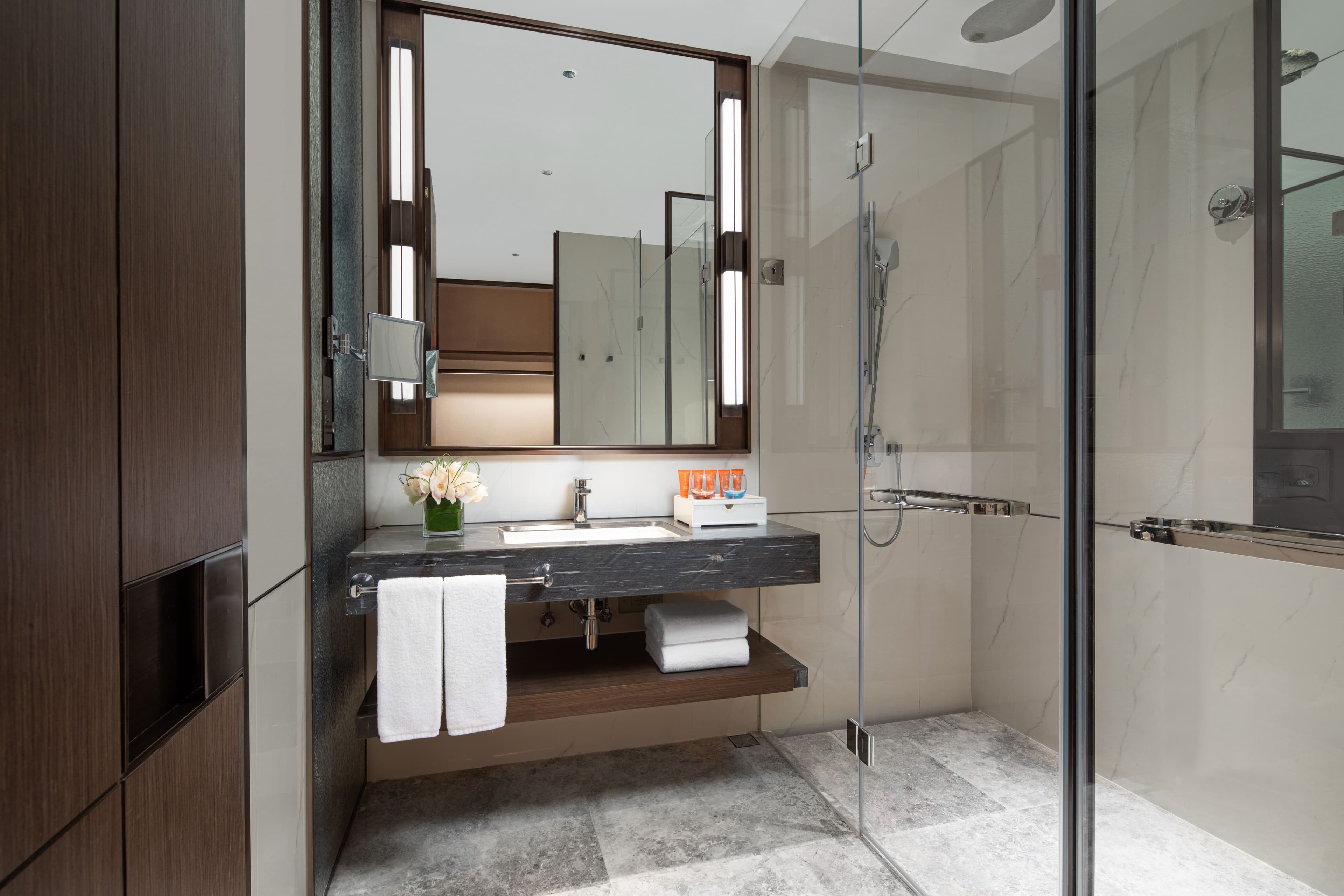 Crowne Plaza Shanghai Hongqiao — 10
