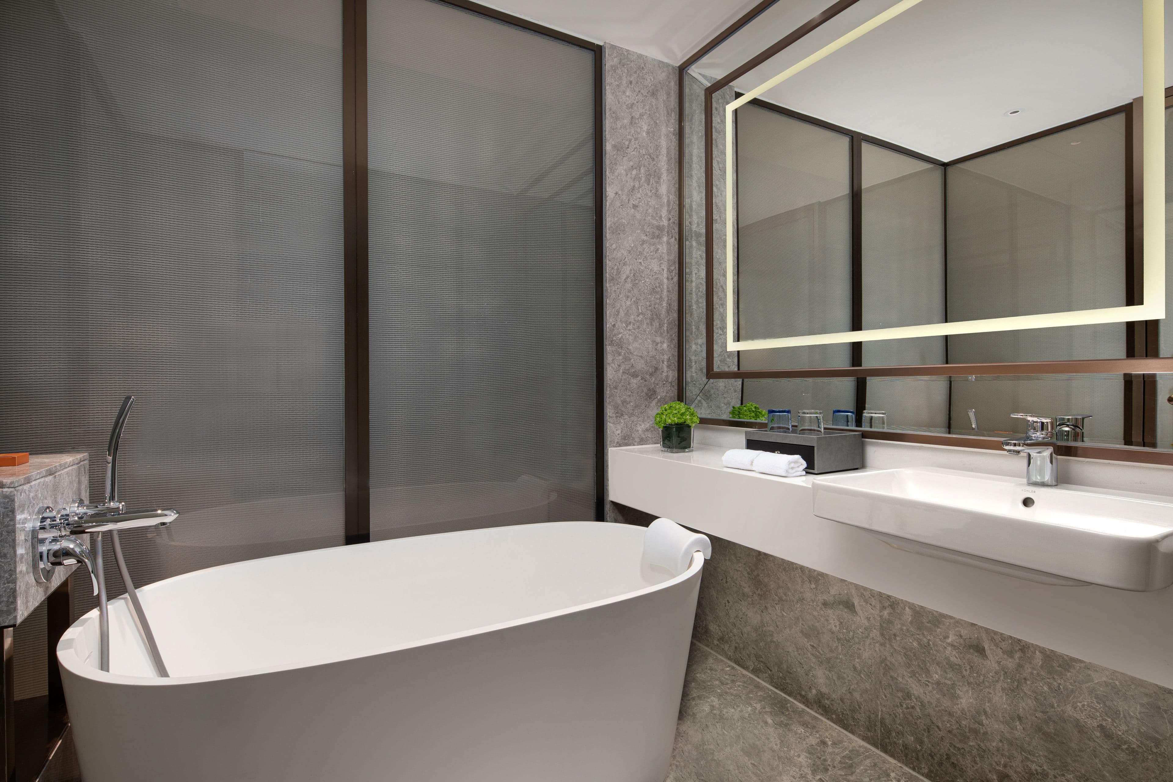 Crowne Plaza Shanghai Nanjing Road — 7