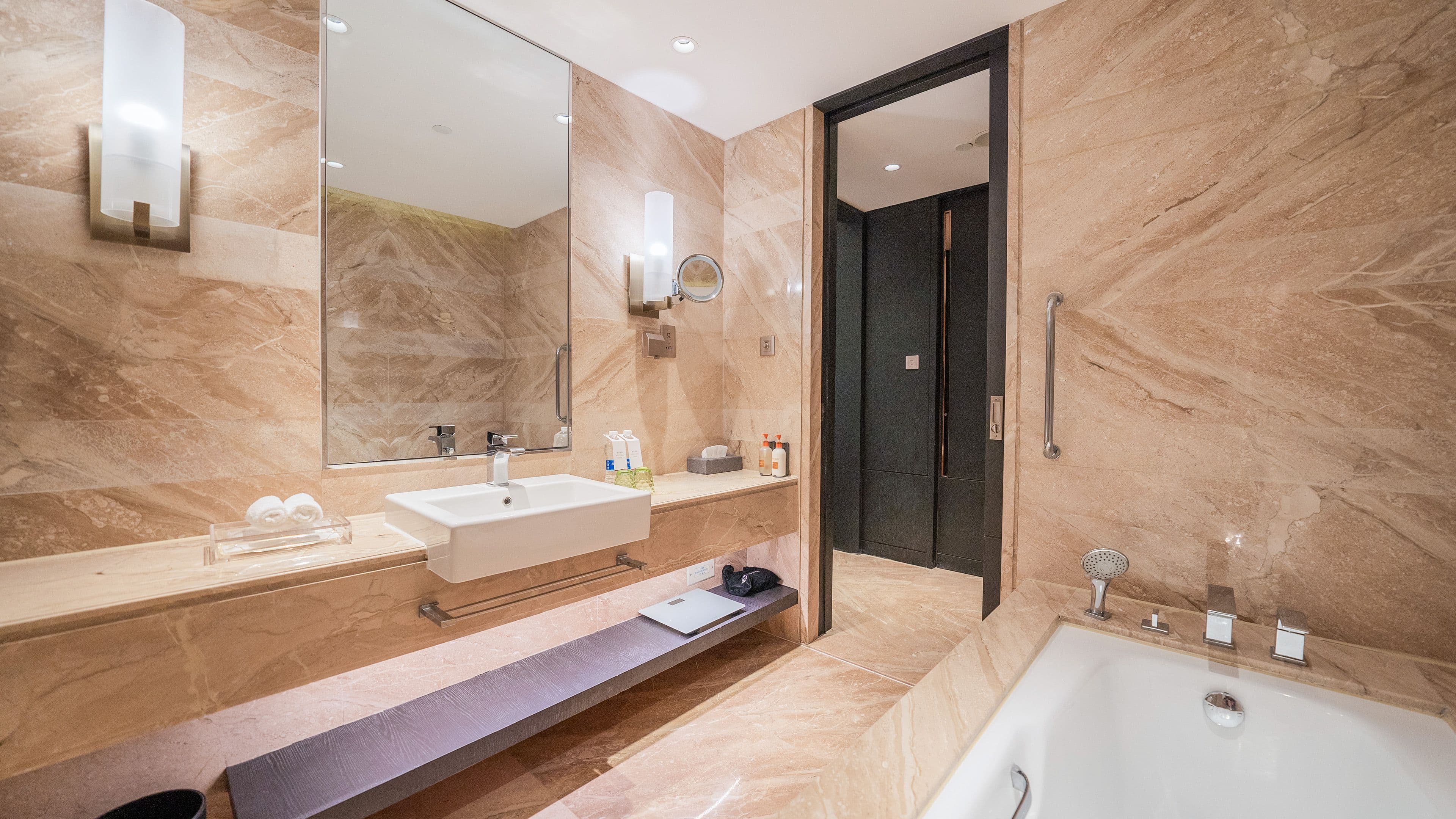 Crowne Plaza Shanghai Anting — 6