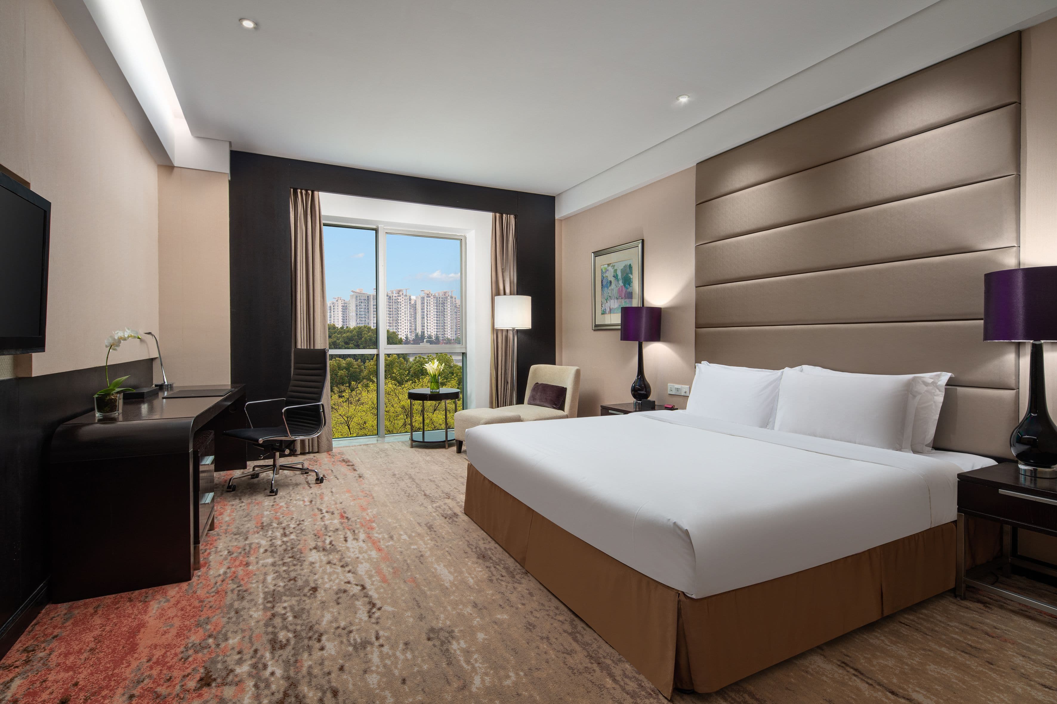 Crowne Plaza Shanghai Xiayang Lake - Image 3