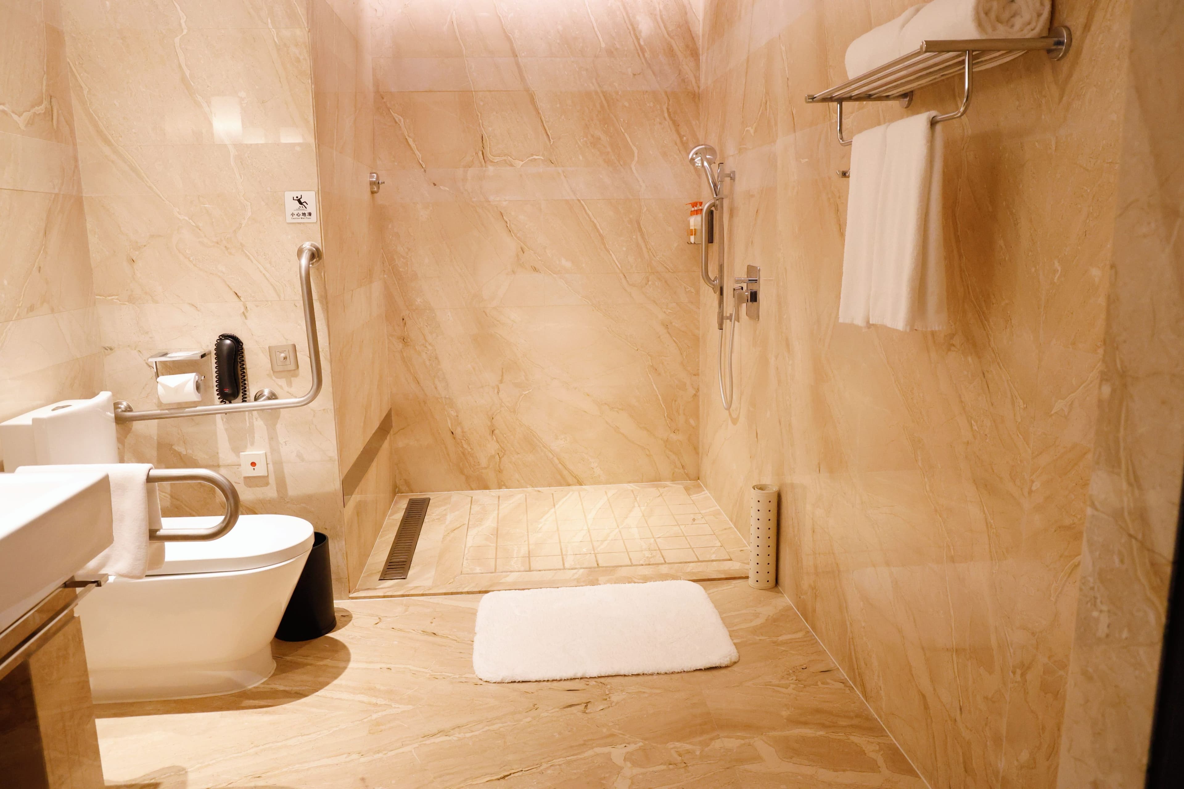 Crowne Plaza Shanghai Anting — 11