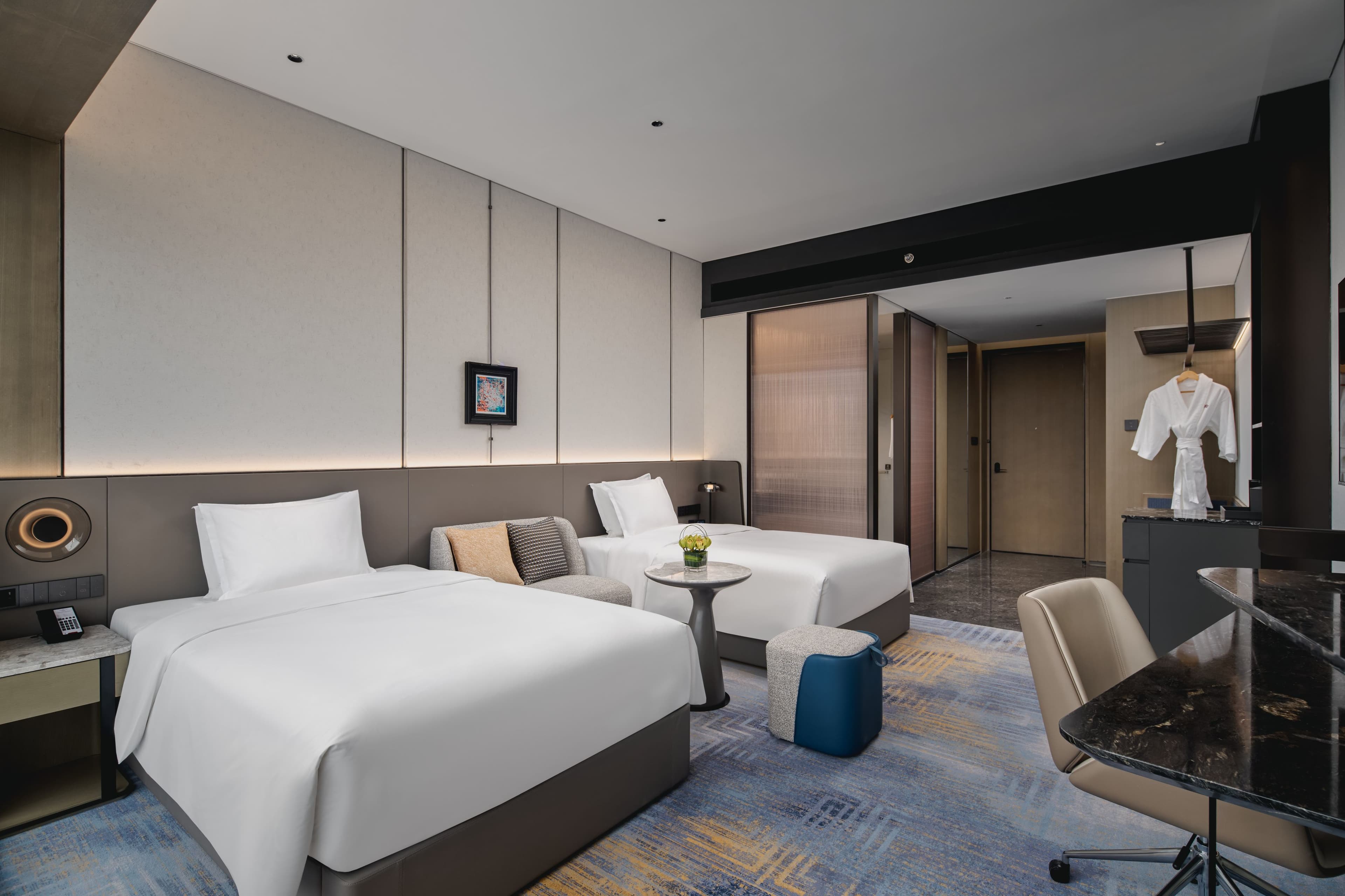 Crowne Plaza Shangluo - Image 3