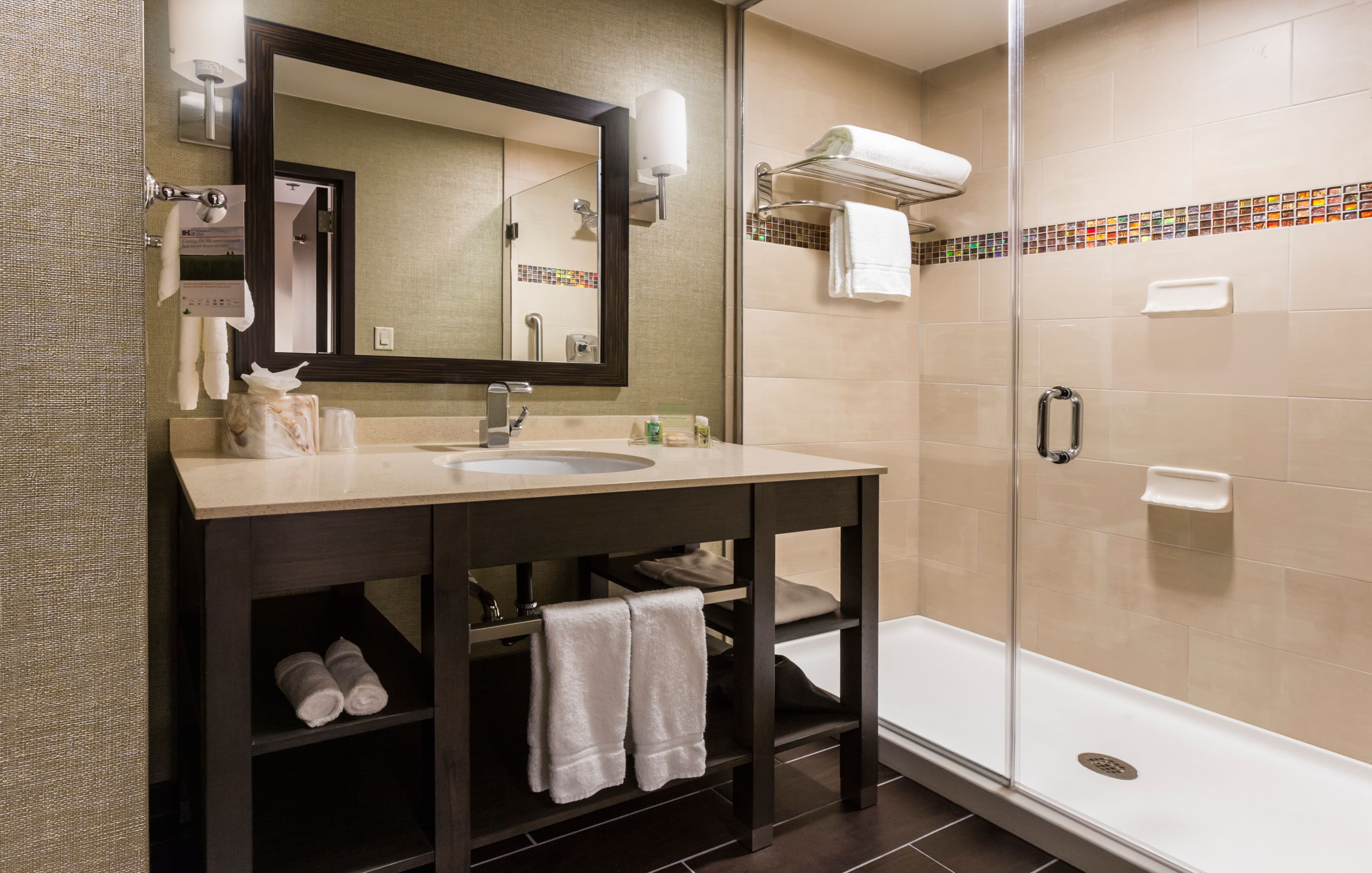 Crowne Plaza Shenandoah - Woodlands Area — 6