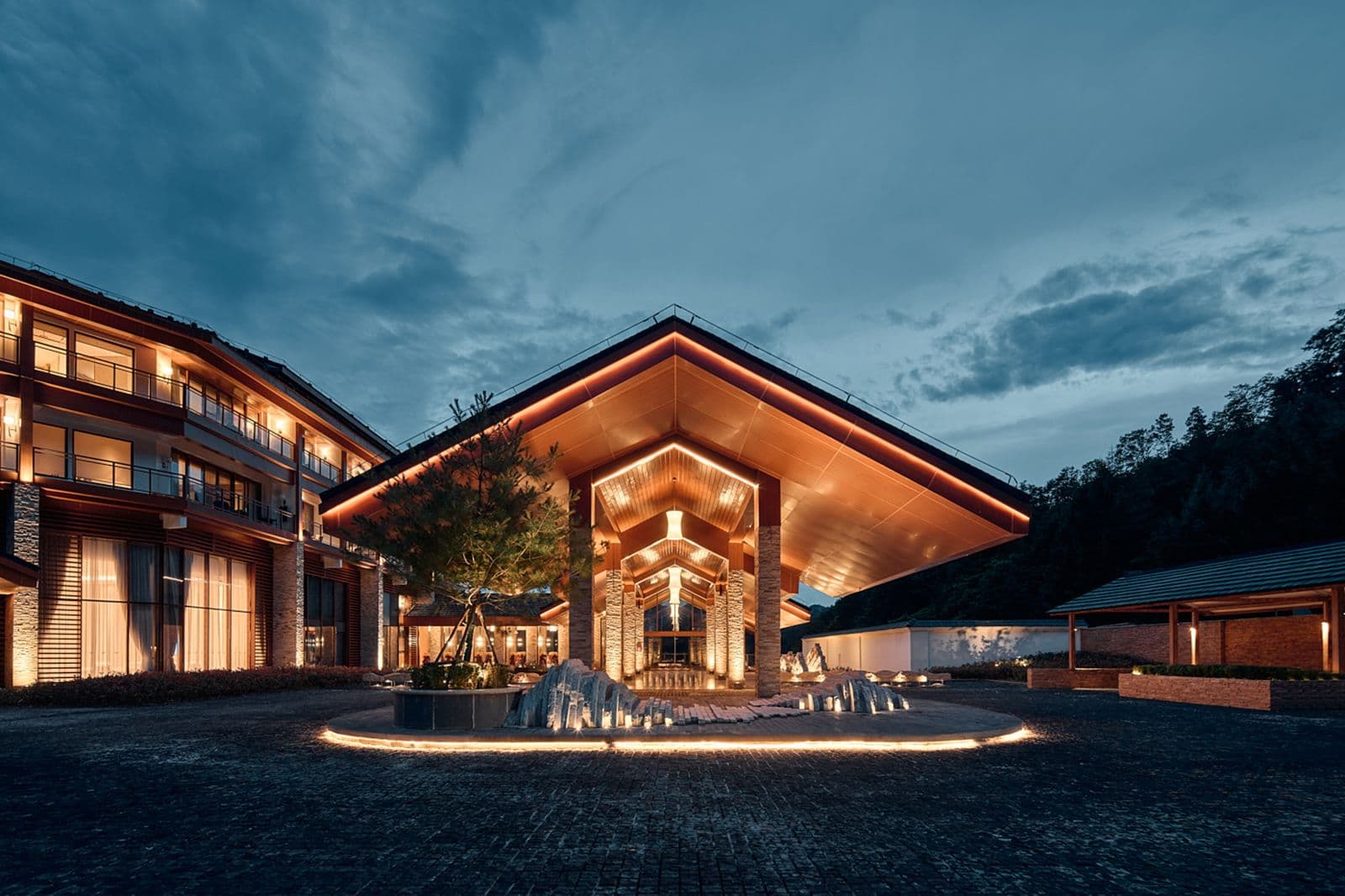 Crowne Plaza Shennongjia - Image 1