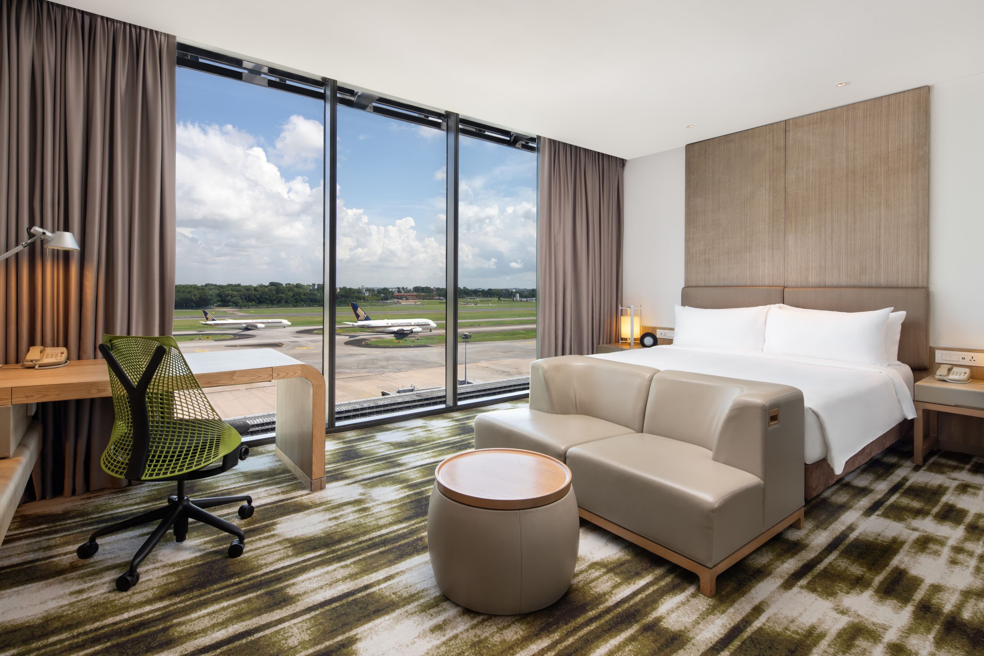 Crowne Plaza Changi Airport — 12