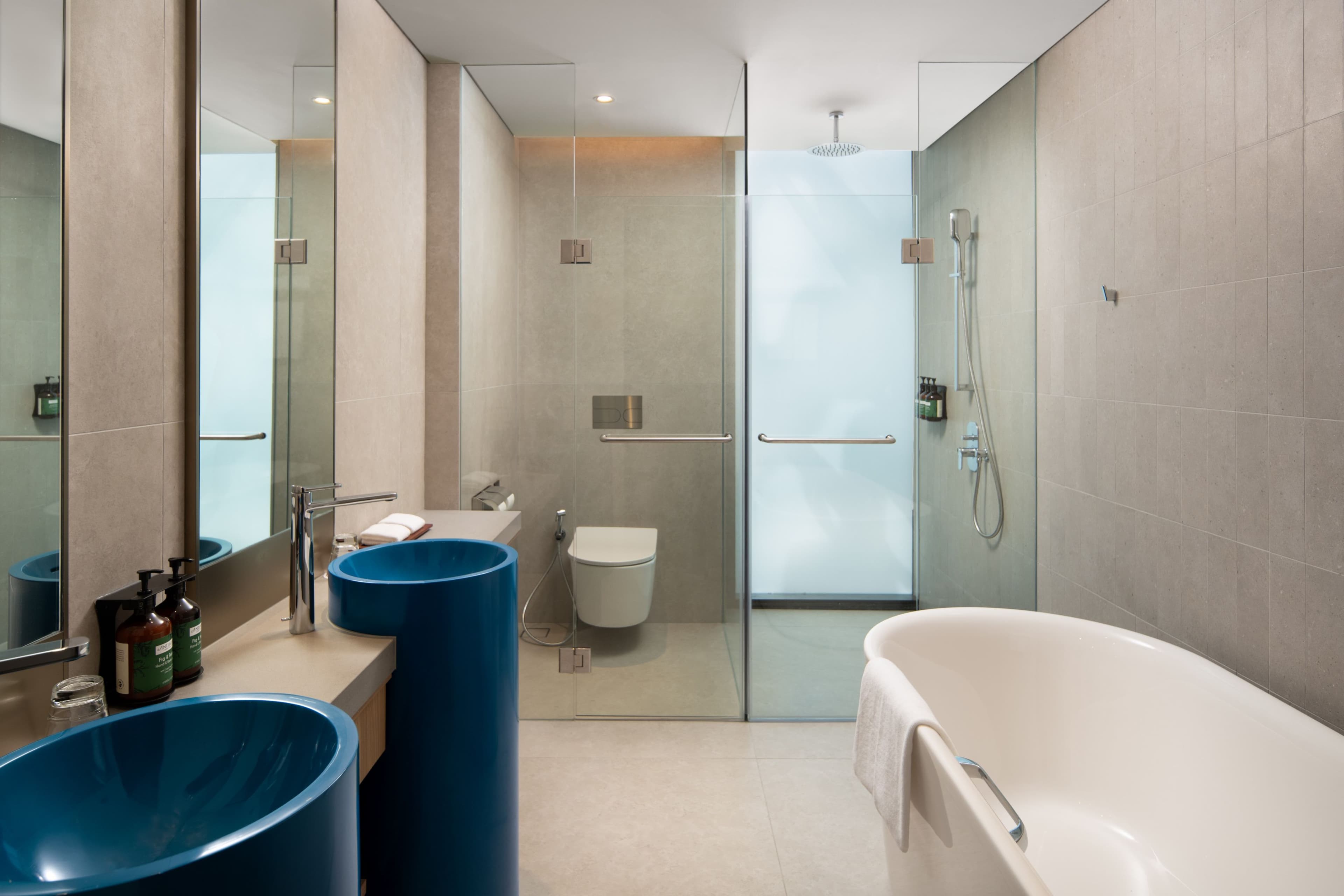 Crowne Plaza Changi Airport — 18