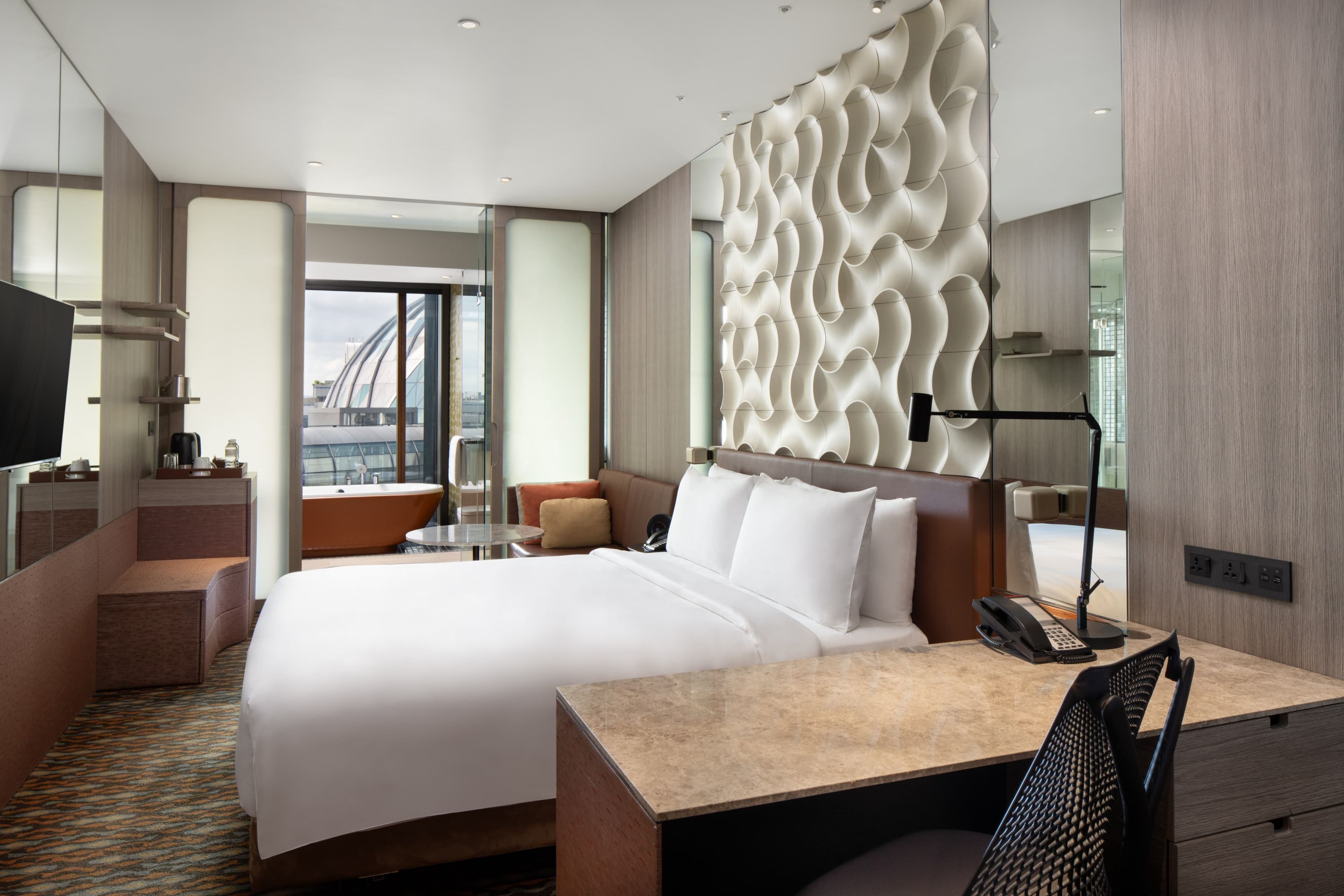 Crowne Plaza Changi Airport — 8