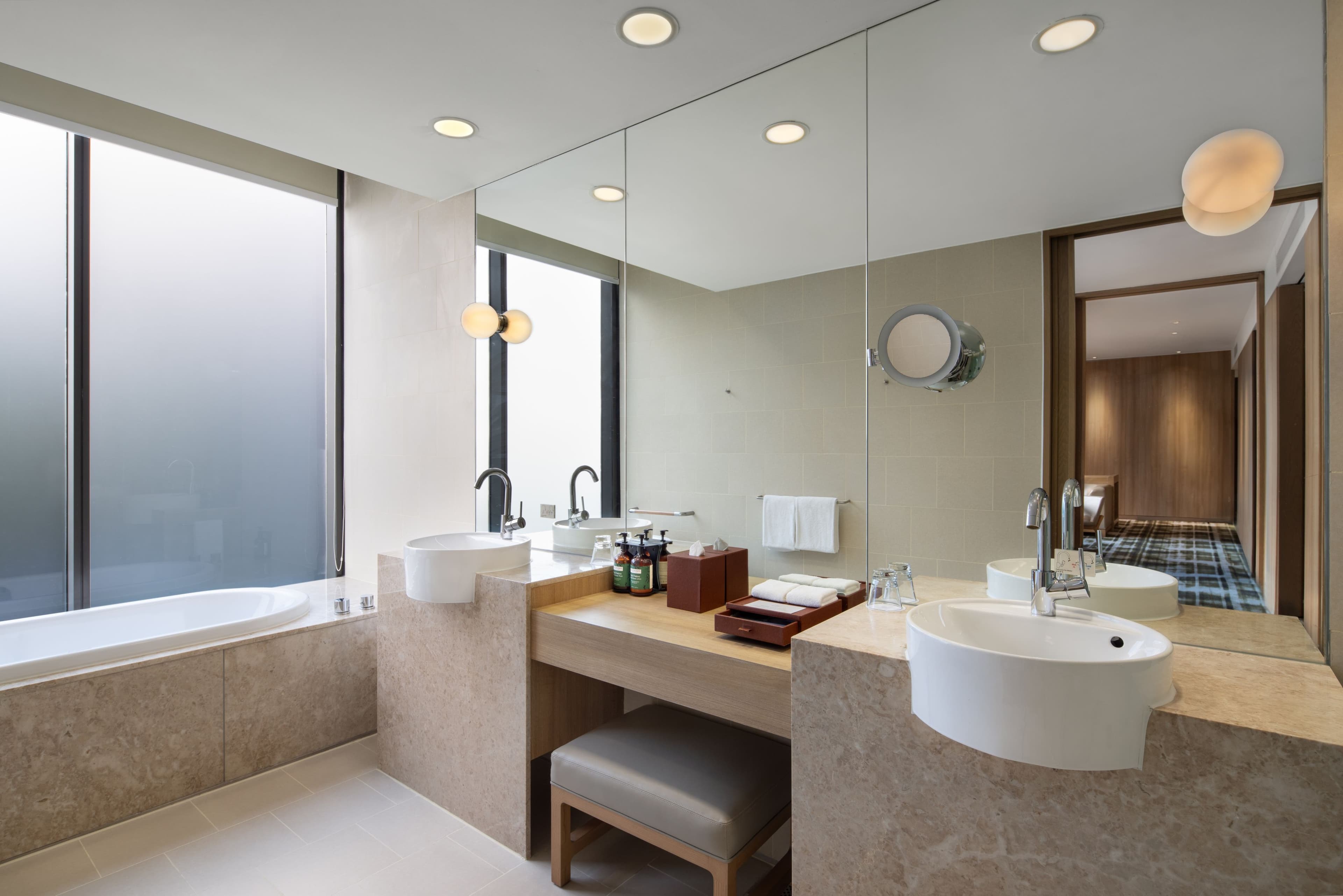 Crowne Plaza Changi Airport — 33