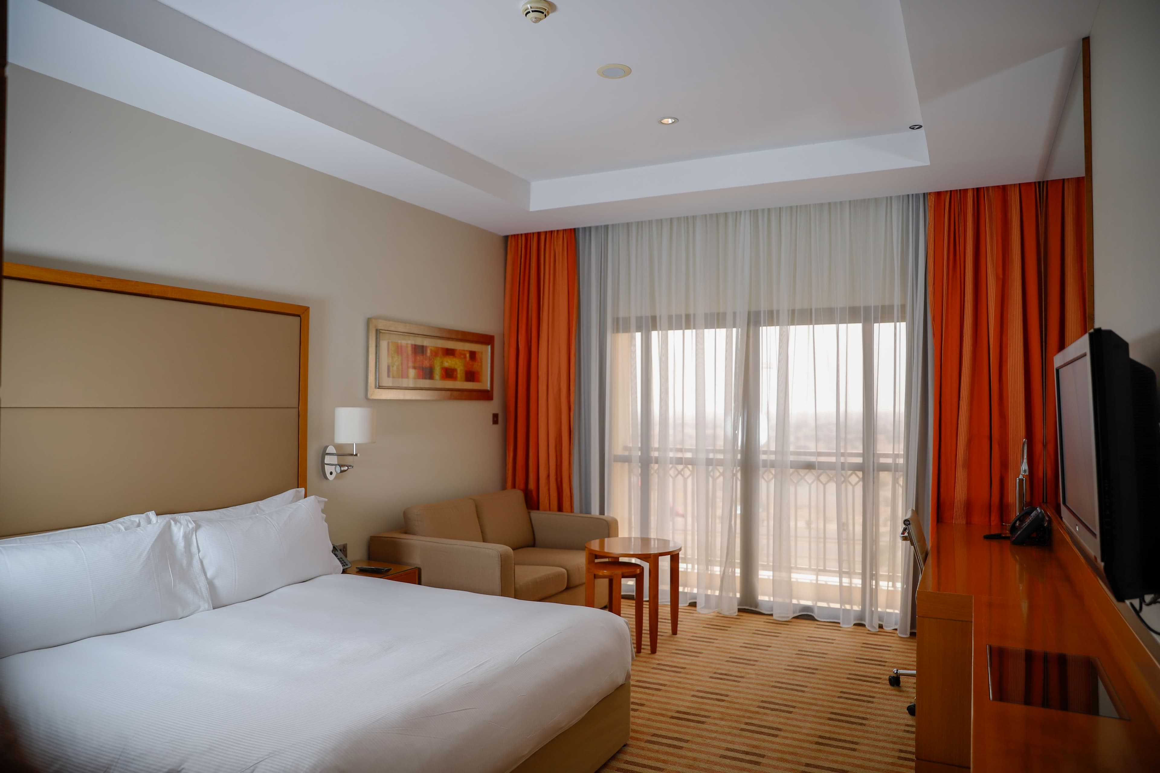 Crowne Plaza Sohar - Image 4