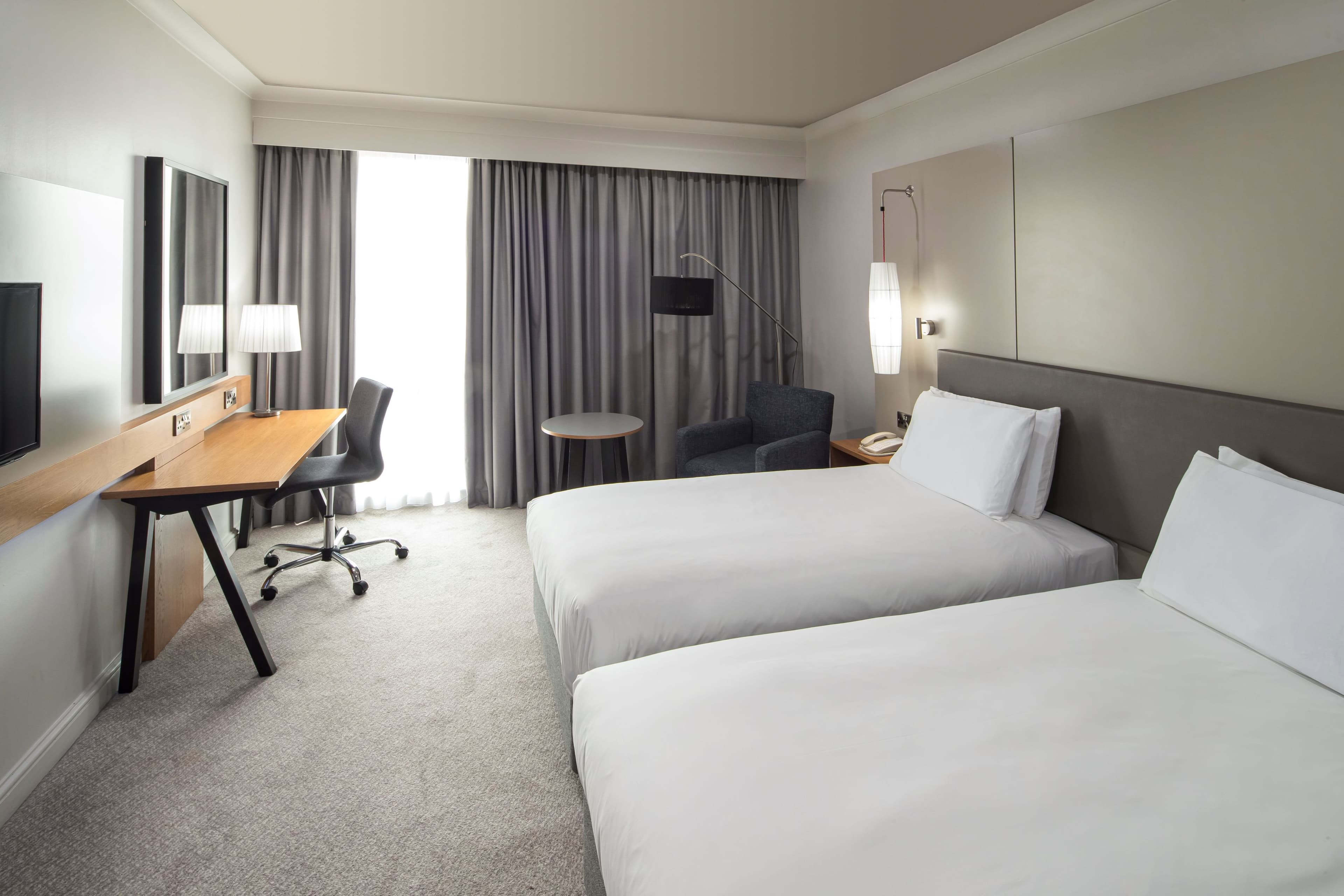 Crowne Plaza Stratford Upon Avon - Image 2